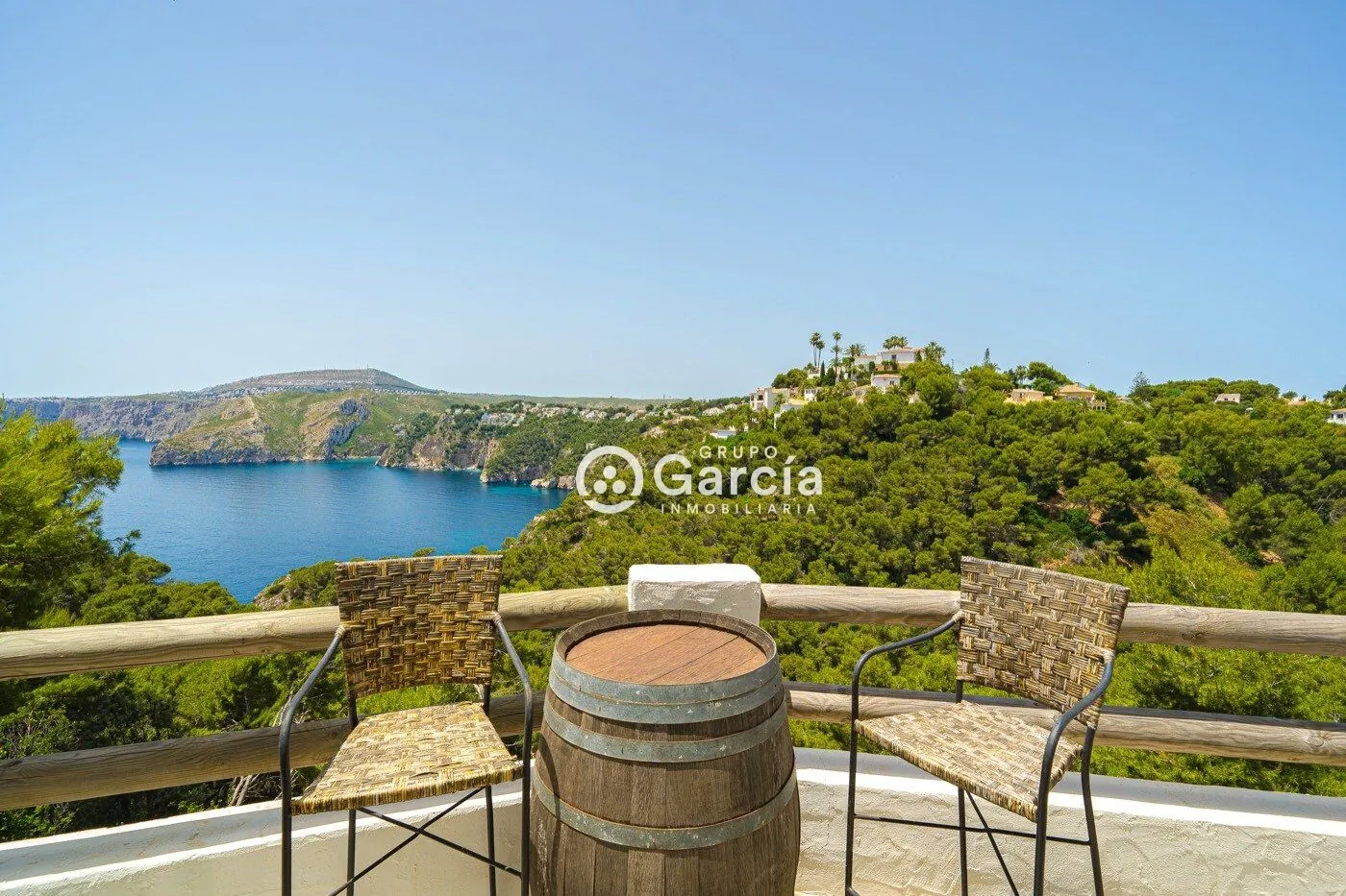 Villa en primera línea en venta en Jávea con increíbles vistas