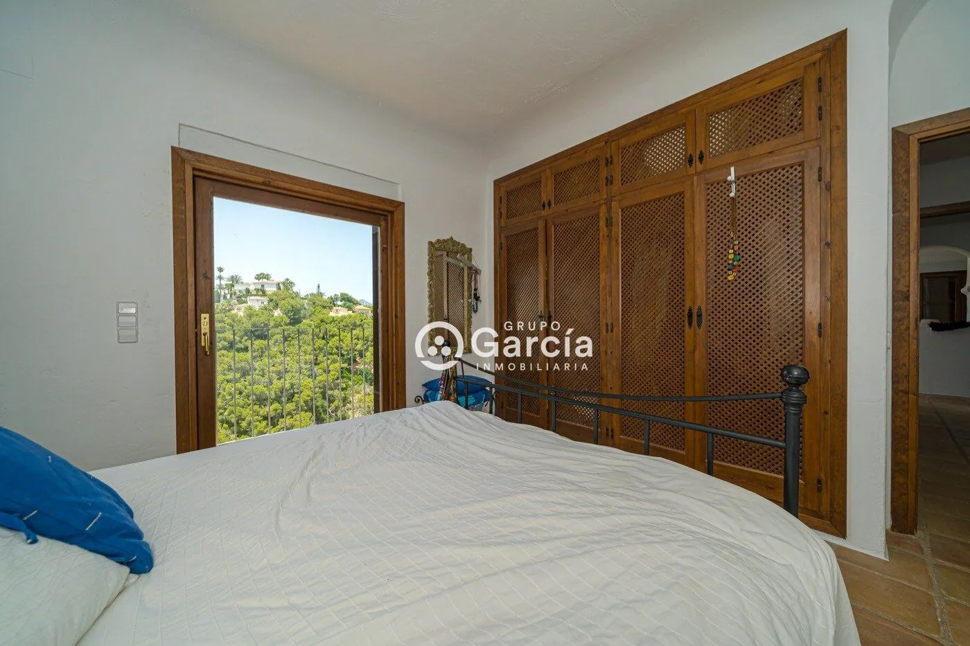 Villa en primera línea en venta en Jávea con increíbles vistas