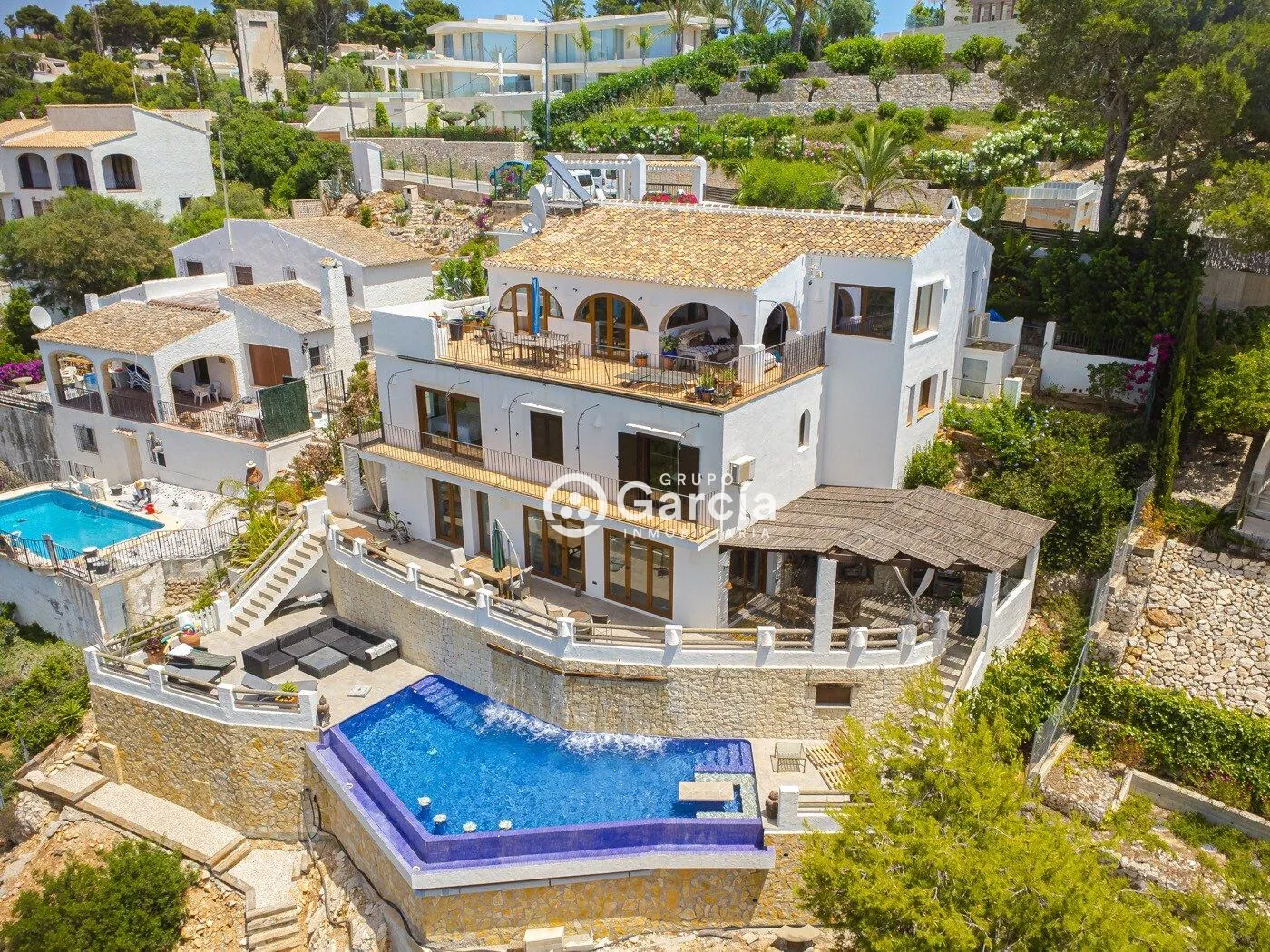 Villa en primera línea en venta en Jávea con increíbles vistas