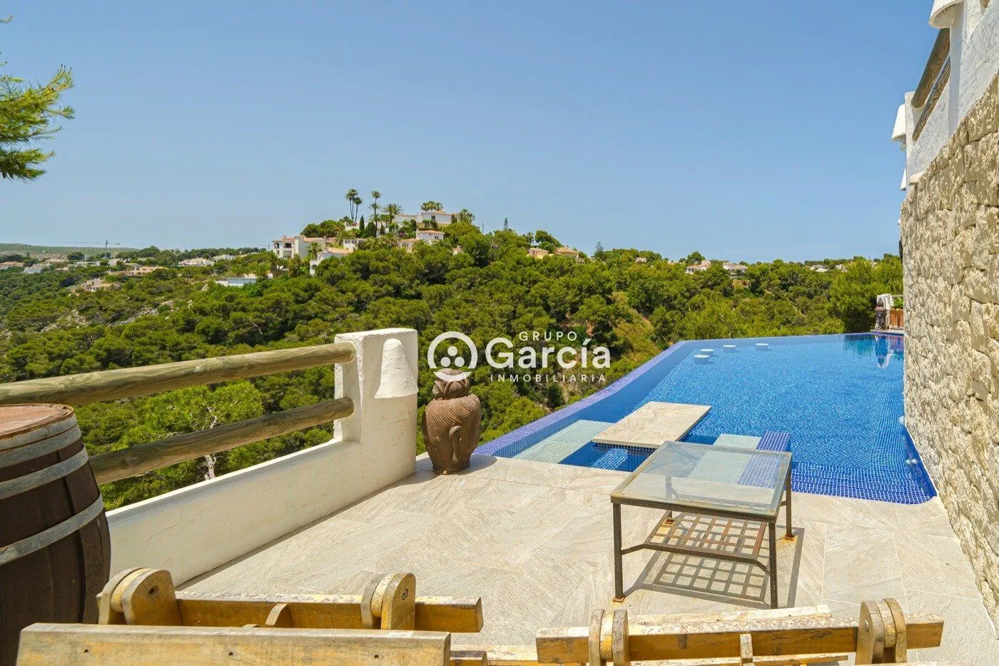 Villa en primera línea en venta en Jávea con increíbles vistas