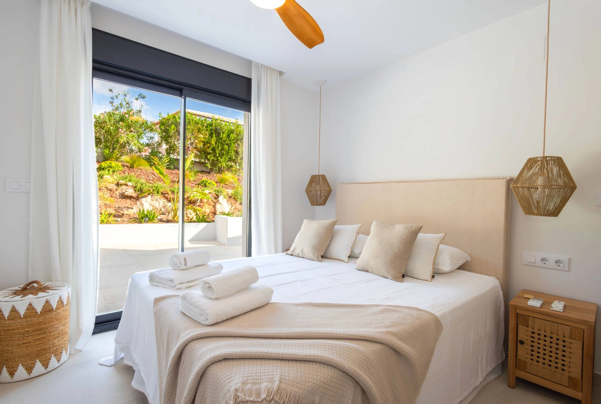NC6655 - Villa Siesta. Villa recién reformada en venta en Jávea con vistas al mar.