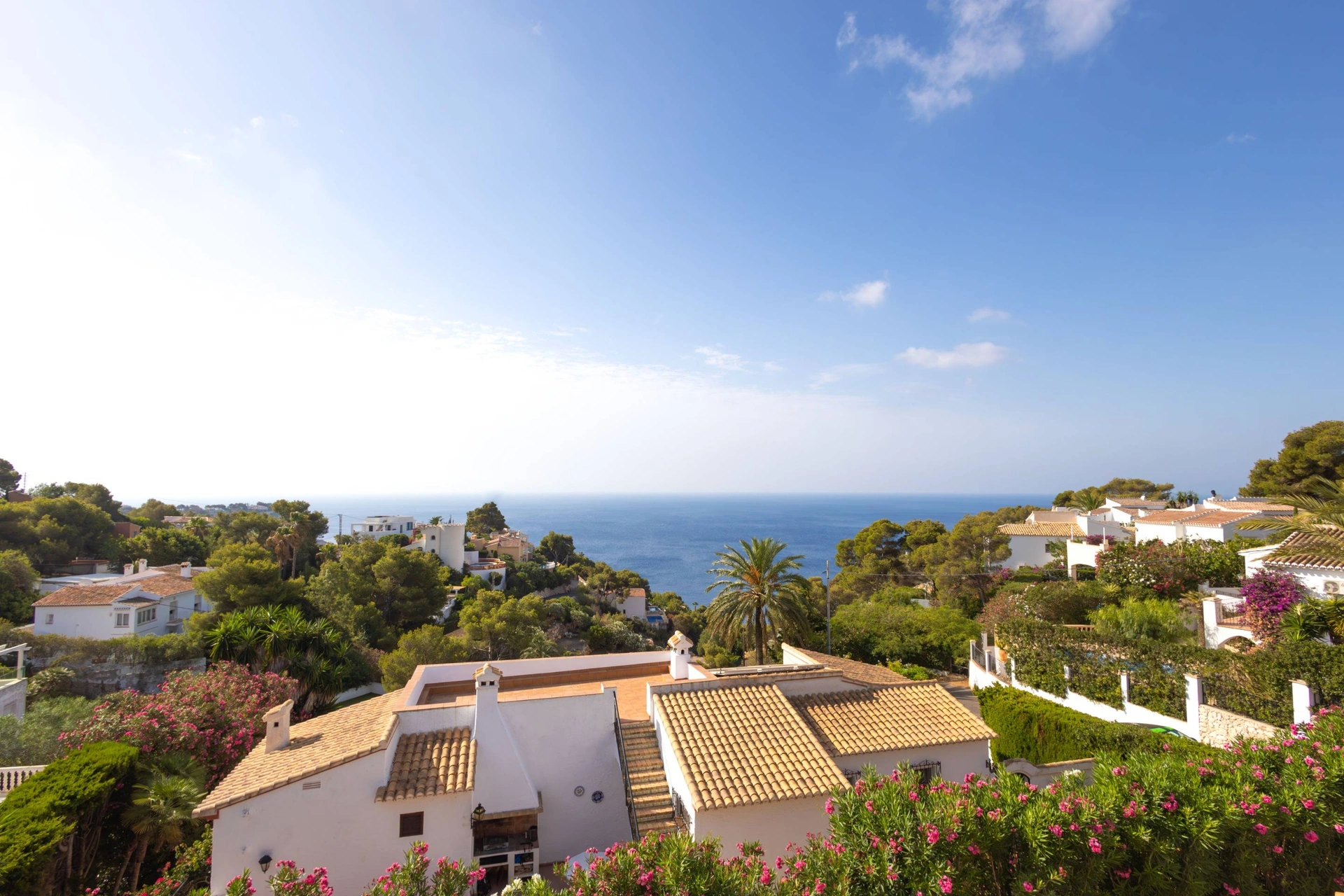 NC6655 - Villa Siesta. Villa recién reformada en venta en Jávea con vistas al mar.
