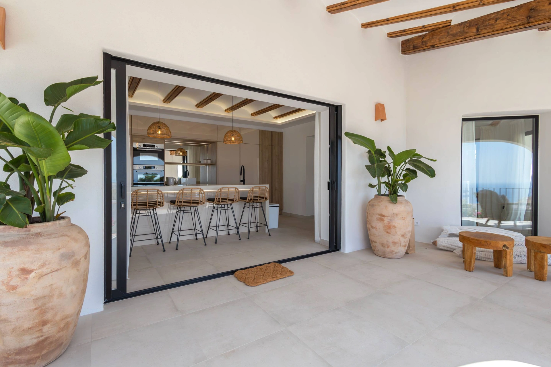 NC6655 - Villa Siesta. Villa recién reformada en venta en Jávea con vistas al mar.