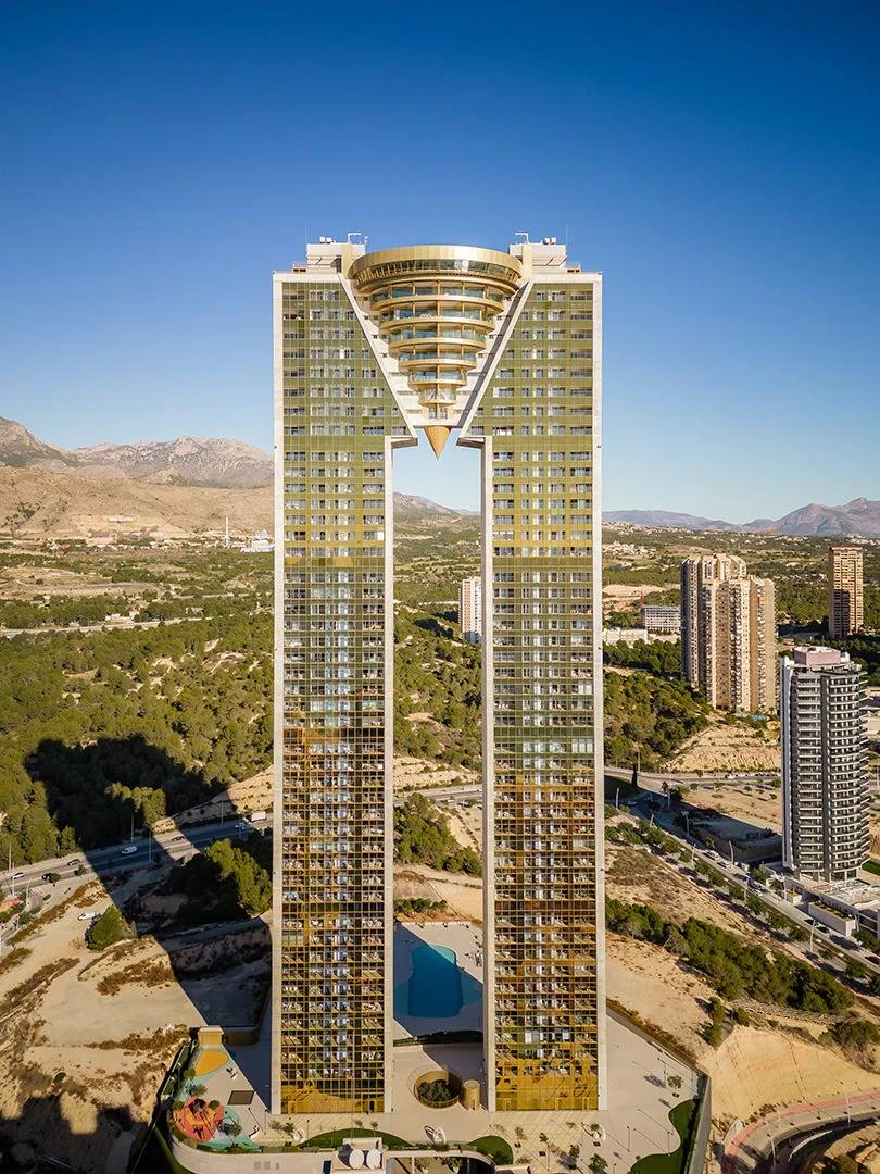 Emblematic luxury apartment in Benidorm - the tallest residencial building in Spain!