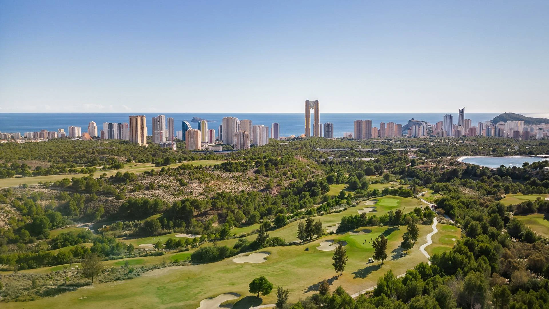 Emblematic luxury apartment in Benidorm - the tallest residencial building in Spain!