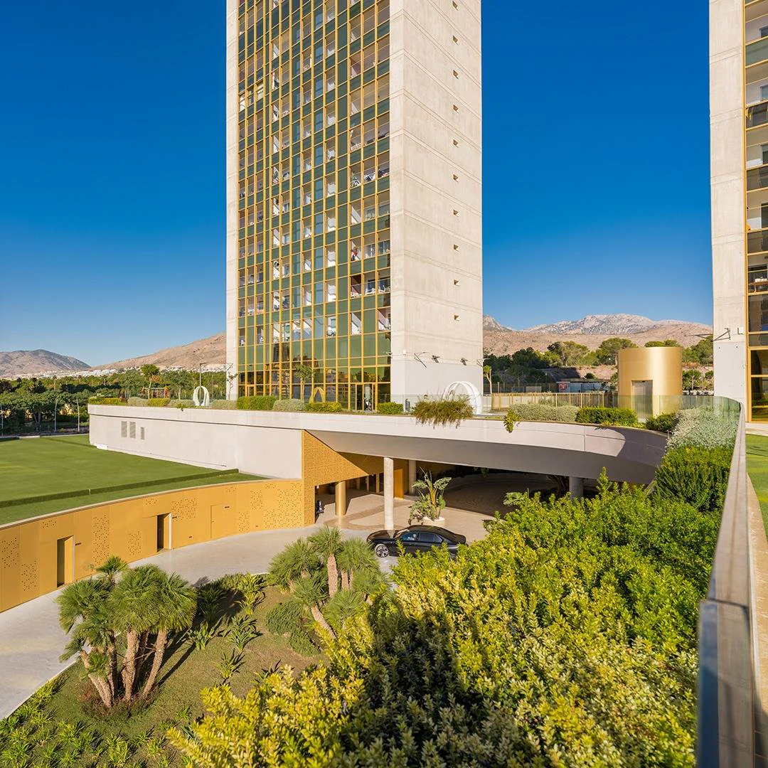 Emblematic luxury apartment in Benidorm - the tallest residencial building in Spain!