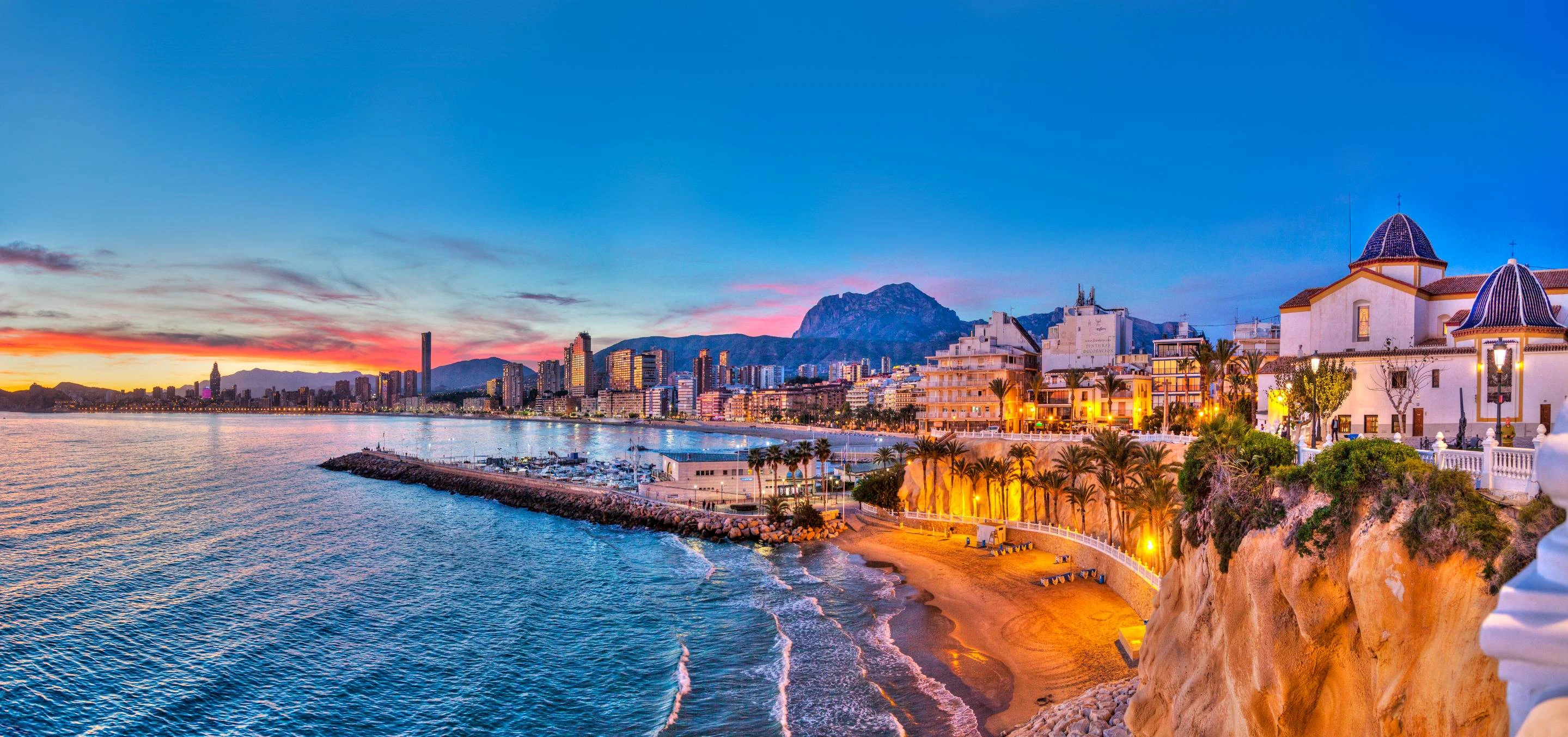 Emblematic luxury apartment in Benidorm - the tallest residencial building in Spain!