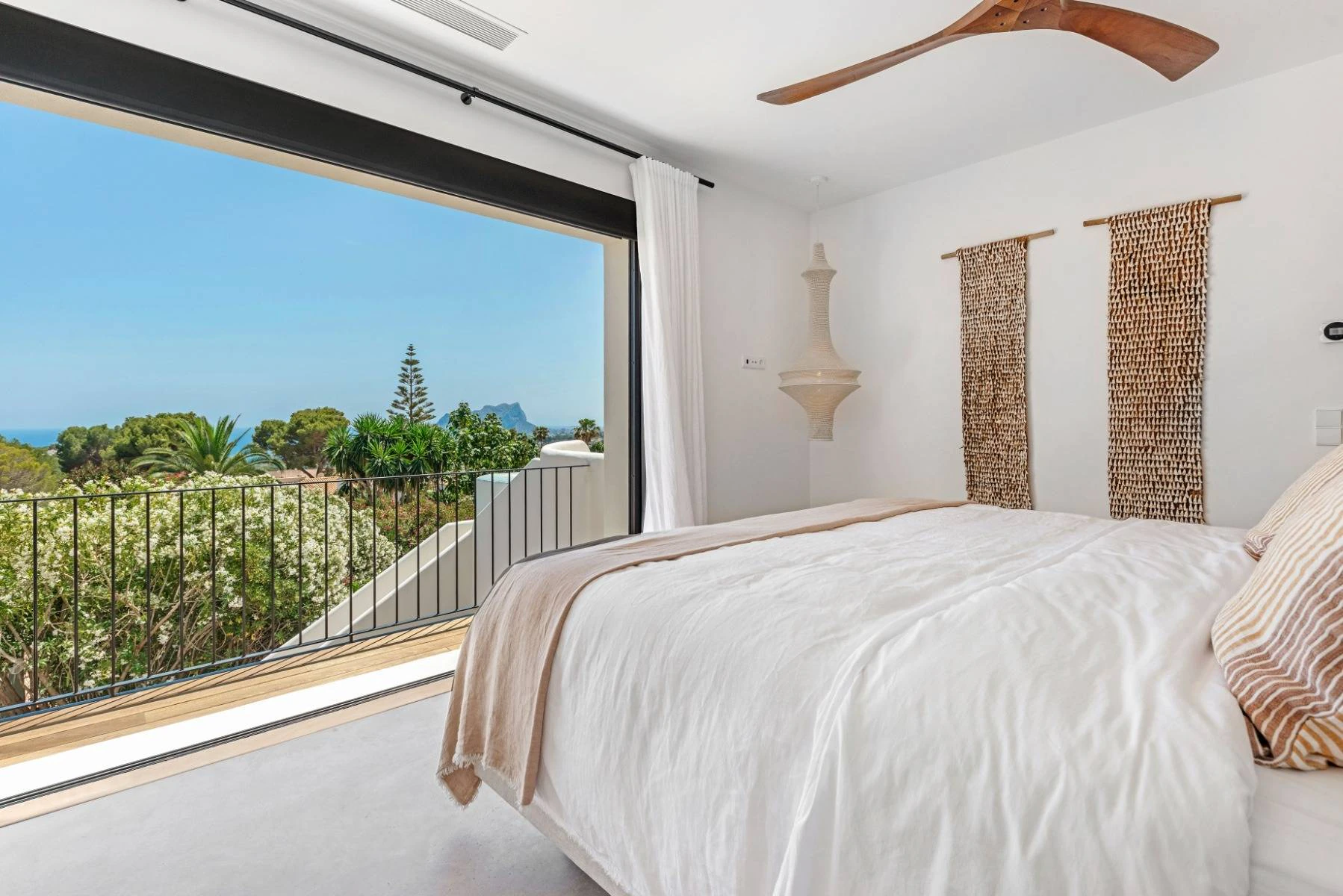 NC6727 - Villa de luxe design à vendre dans le quartier prestigieux de San Jaime à Moraira