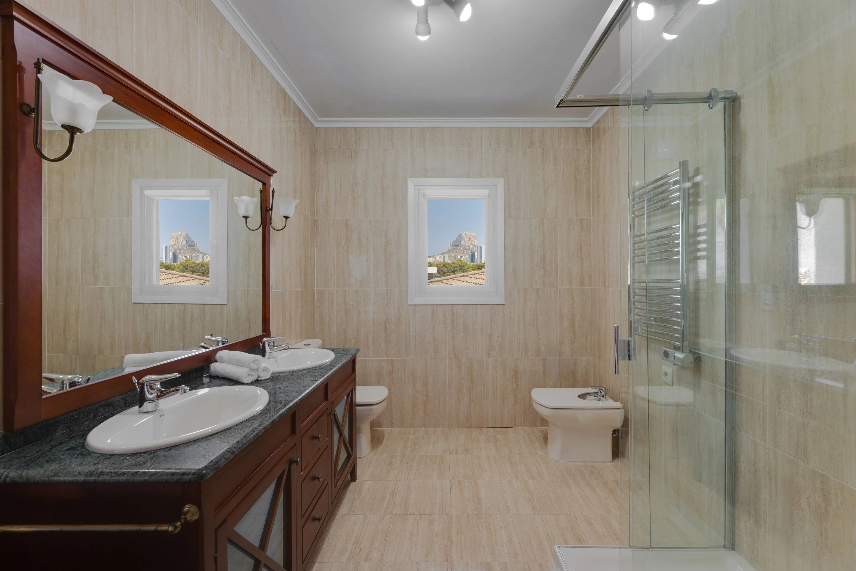 PG5267A - Prestigieuze Villa met Uitzicht op Zee en Uitzonderlijke Buitenruimtes in Calpe