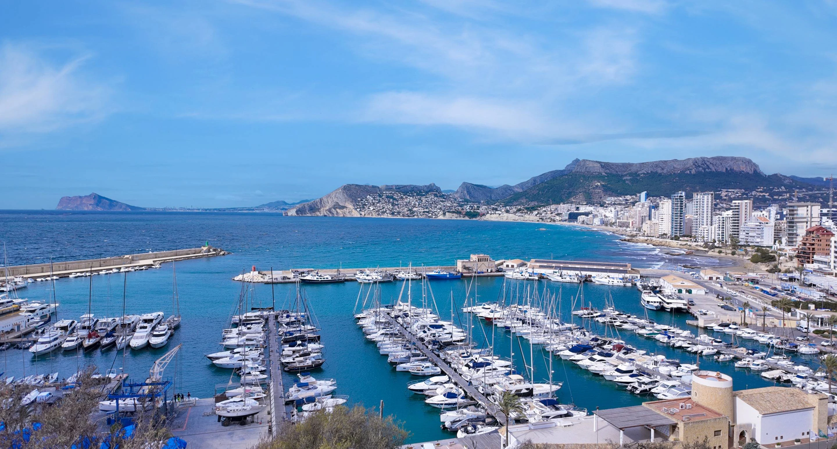 PG5268A - Villa Halley - Spectaculaire villa de luxe à vendre avec vue panoramique sur Calpe