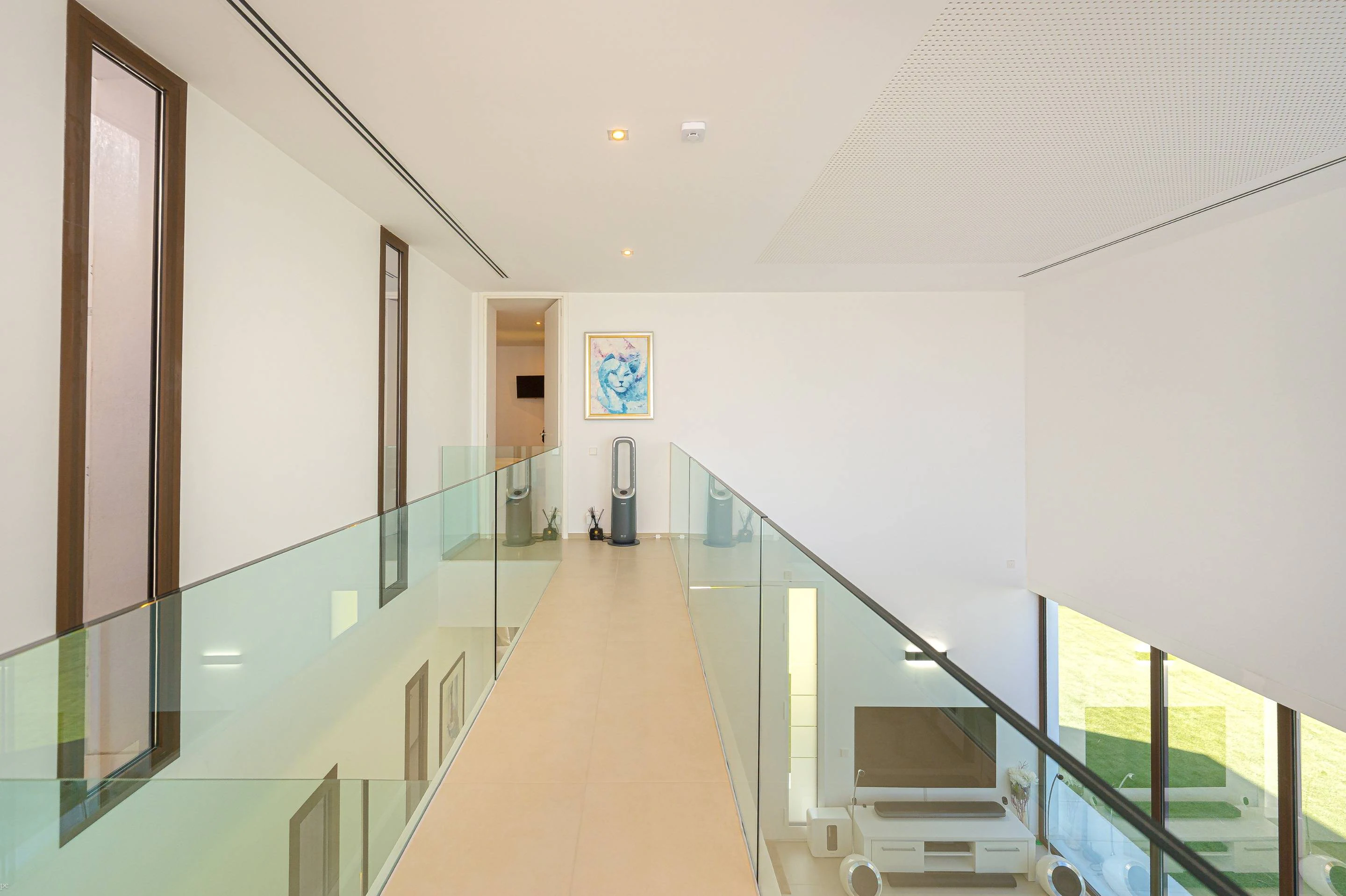Villa Galera. Villa moderna en venta en Moraira con vistas al mar y a pocos pasos de la playa.