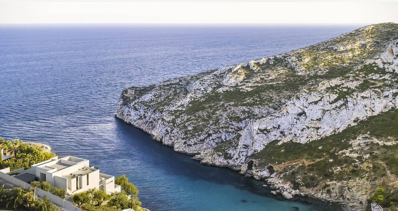 Villa Granadella, lujosa villa con vistas al mar en venta en Jávea