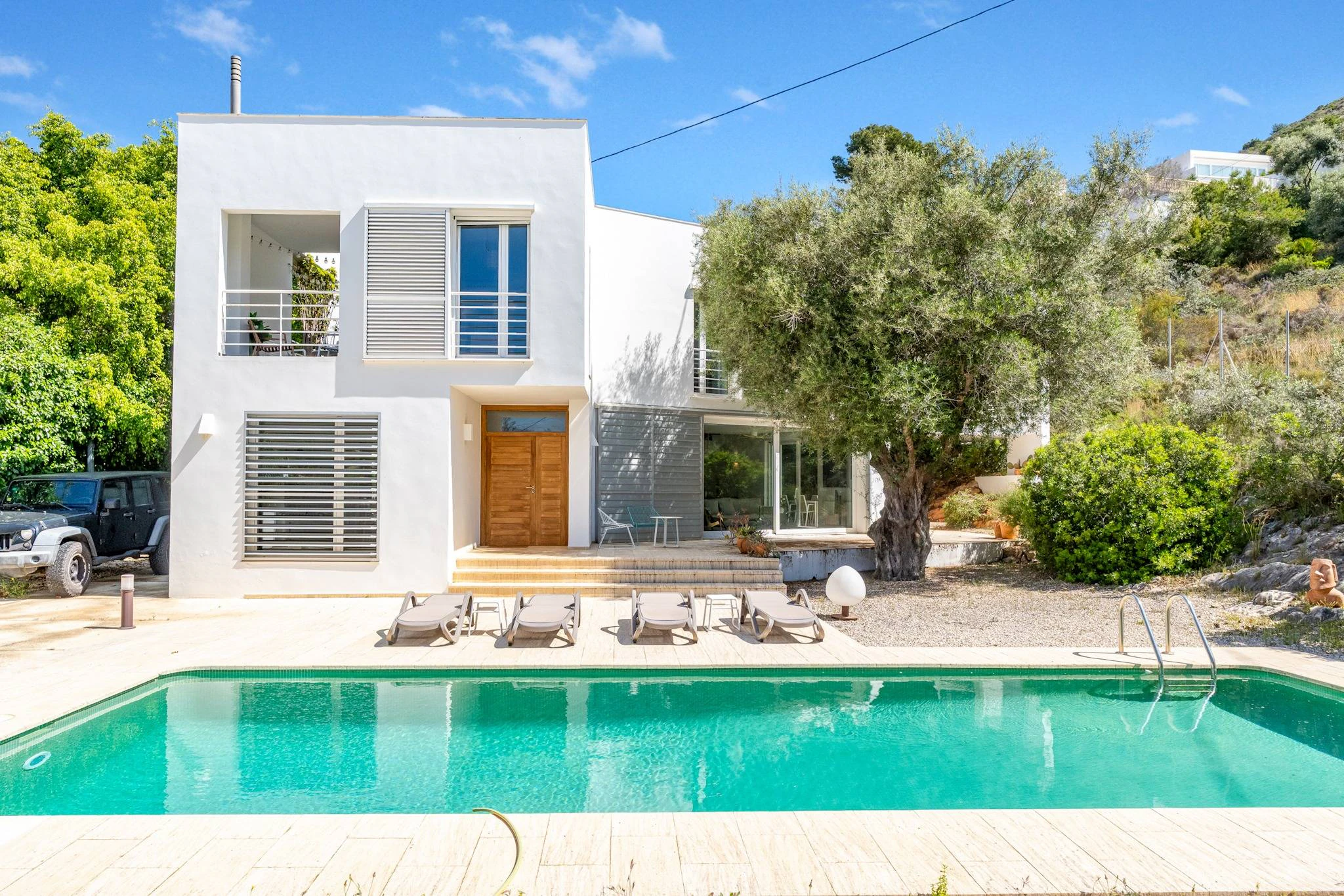 Villa Lucia. Villa moderna en venta a poca distancia de la playa de Portet.
