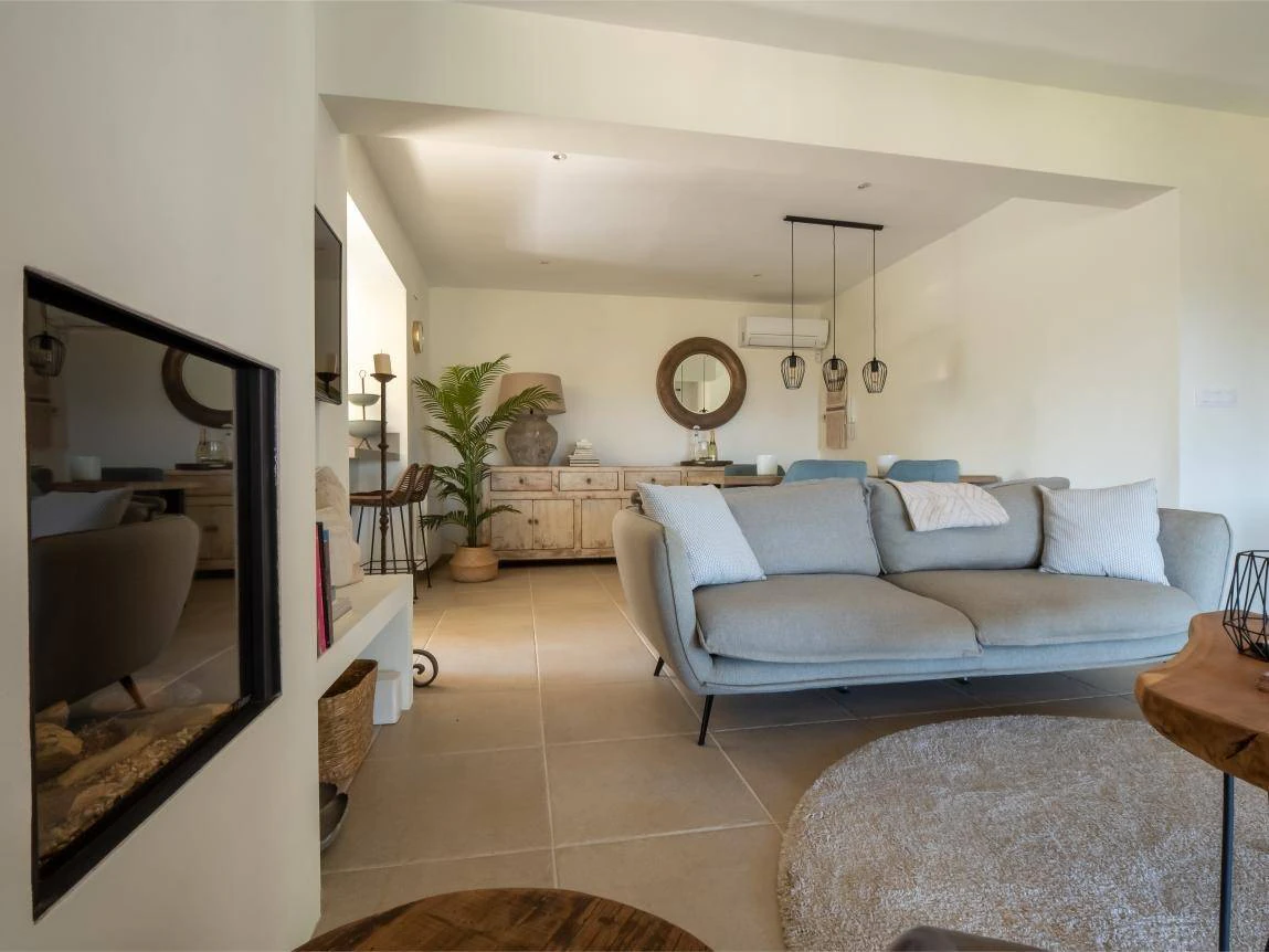 Finca Érica. Finca con vistas panorámicas al mar en venta en Benissa.