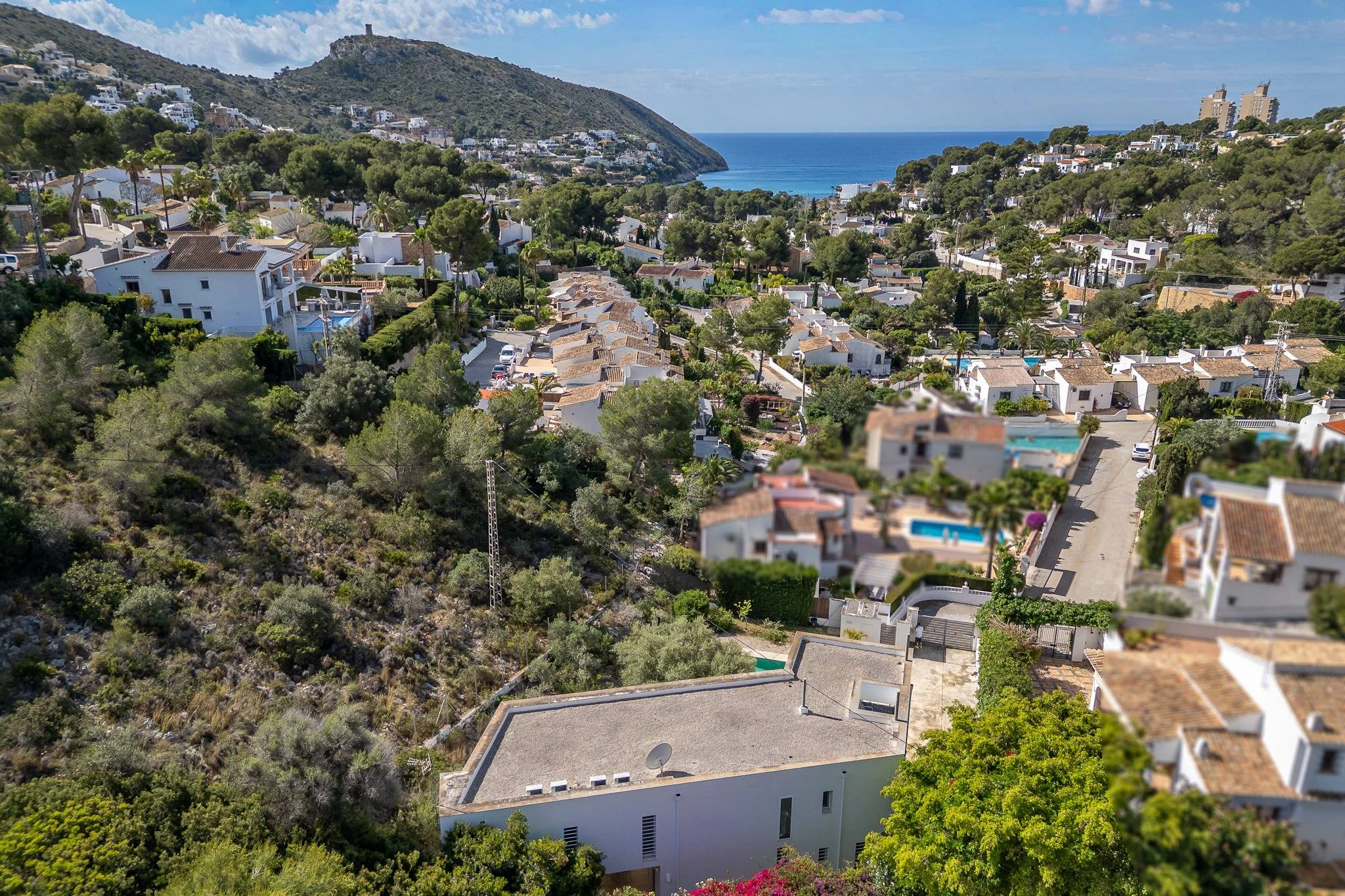 Villa Lucia. Villa moderna en venta a poca distancia de la playa de Portet.