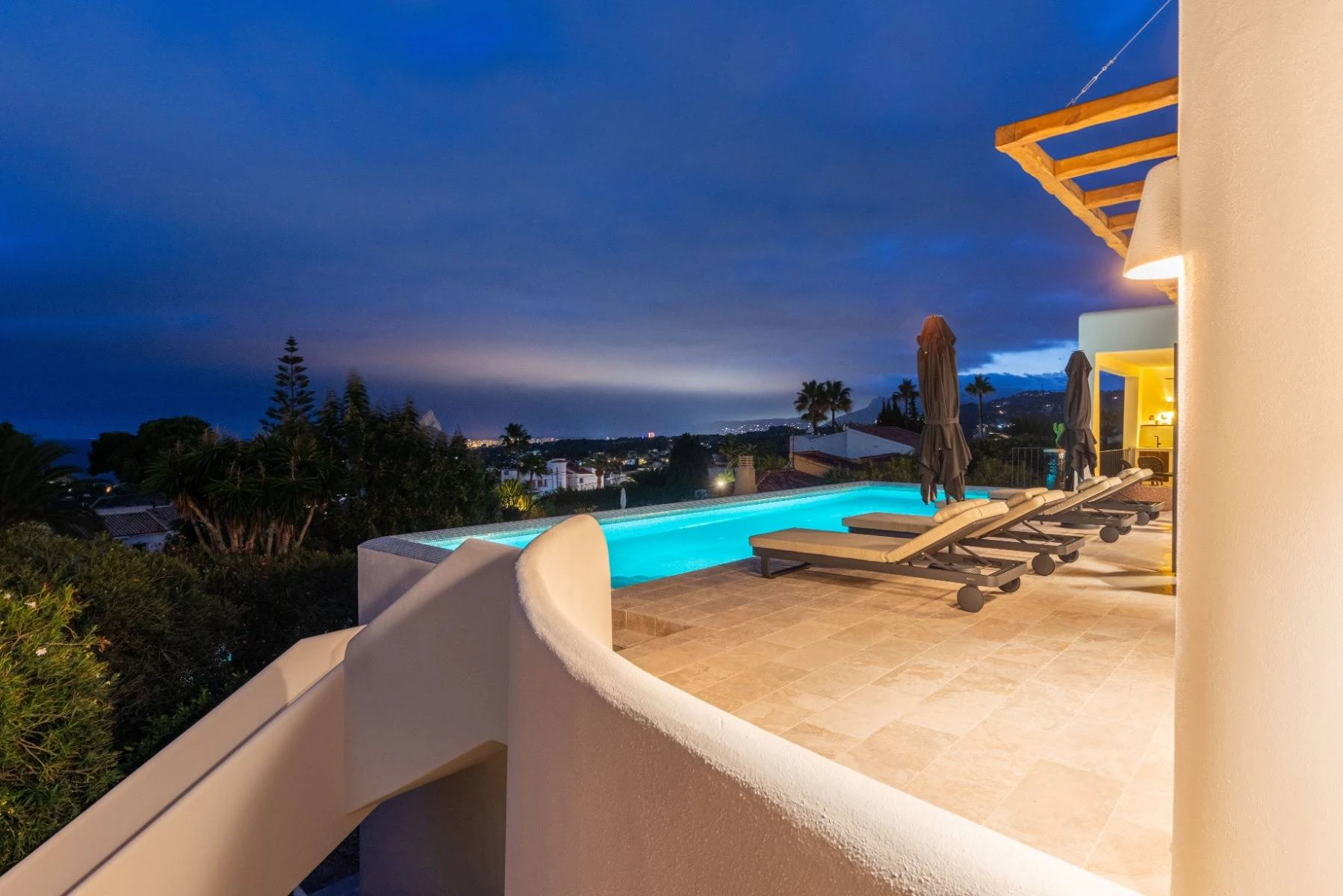 Villa de diseño de lujo en venta en el prestigioso barrio de San Jaime, en Moraira