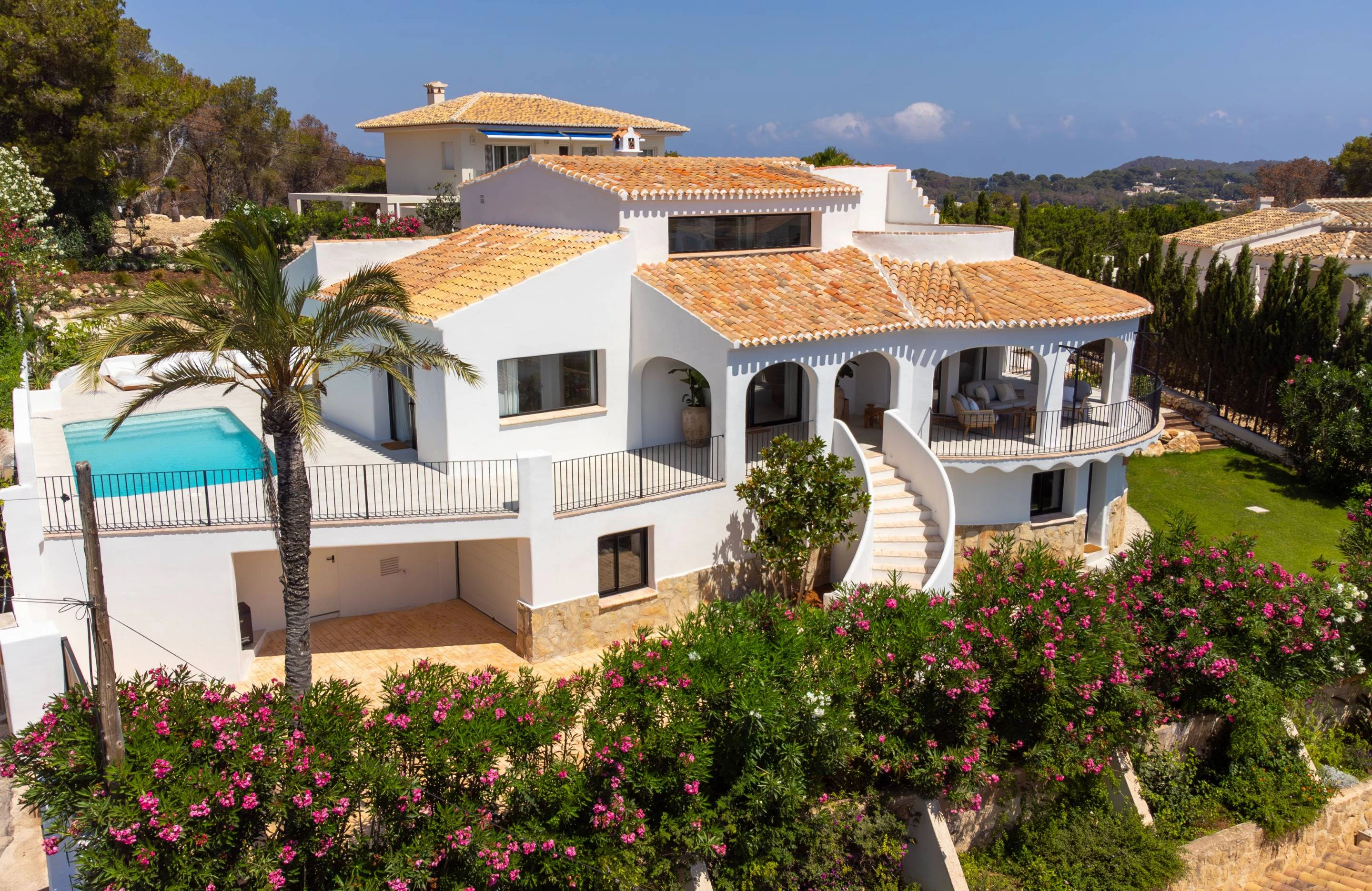 NC6655 - Villa Siesta. Onlangs gerenoveerde villa te koop in Javea met uitzicht op zee.