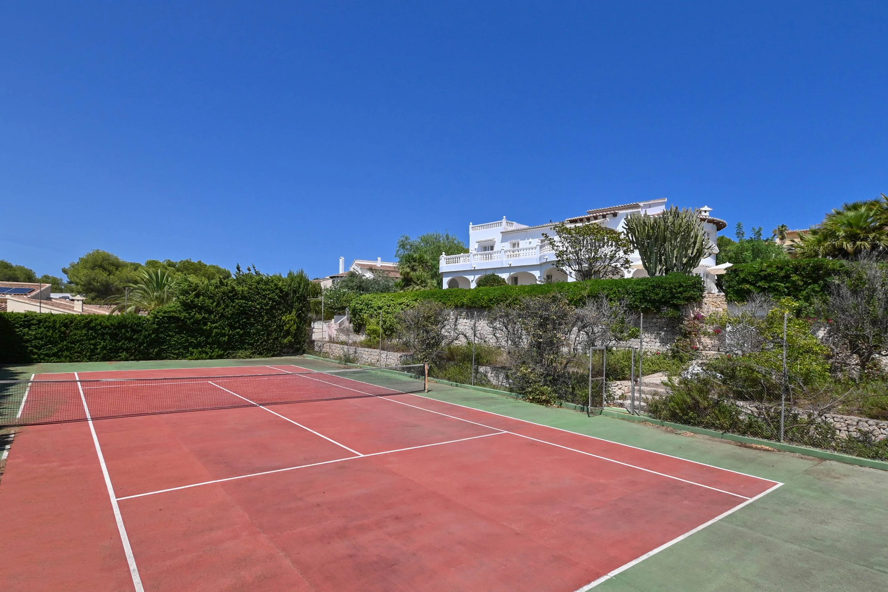 Villa Blanca Vista - Elegante villa mediterránea a la venta en Moraira