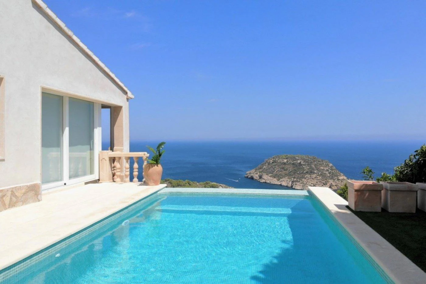 NC6656 - Villa Portichol. Onlangs gerenoveerde villa met panoramisch zeezicht te koop in Javea.