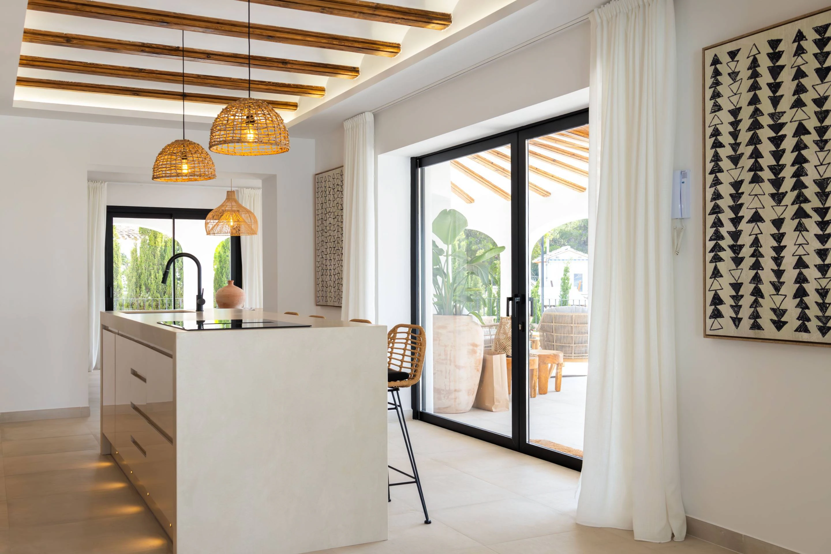 NC6655 - Villa Siesta. Onlangs gerenoveerde villa te koop in Javea met uitzicht op zee.