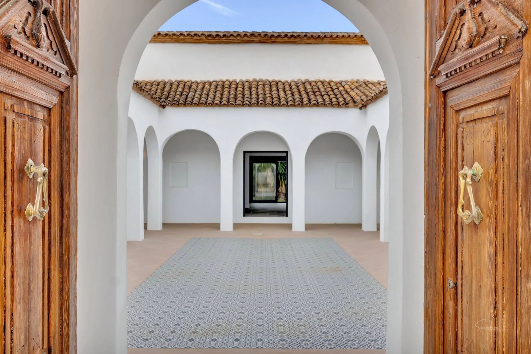 NC6602 - Finca Granadella. Volledig gerenoveerde finca op een ruim perceel met binnenplaats.