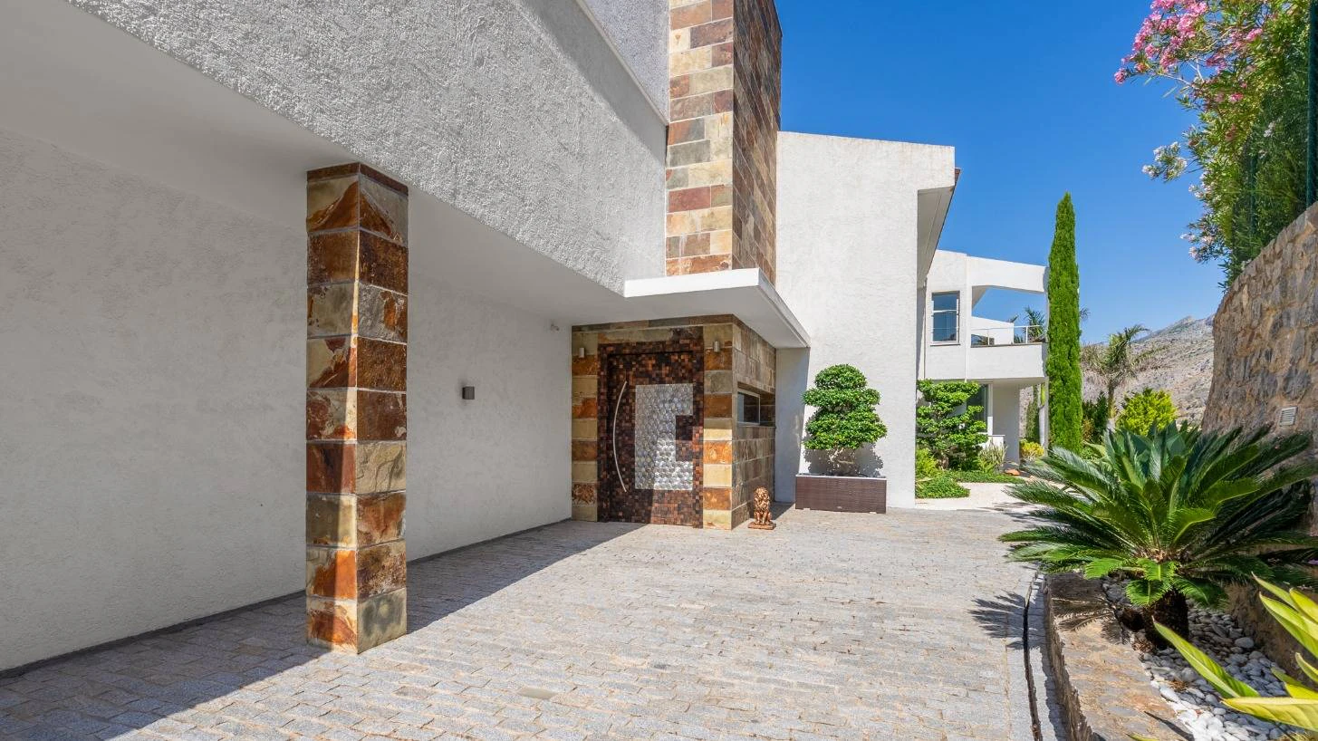 NC6647 - Villa Zara - Uitzonderlijke superluxe villa van 1.619 m² te koop in Altea Hills