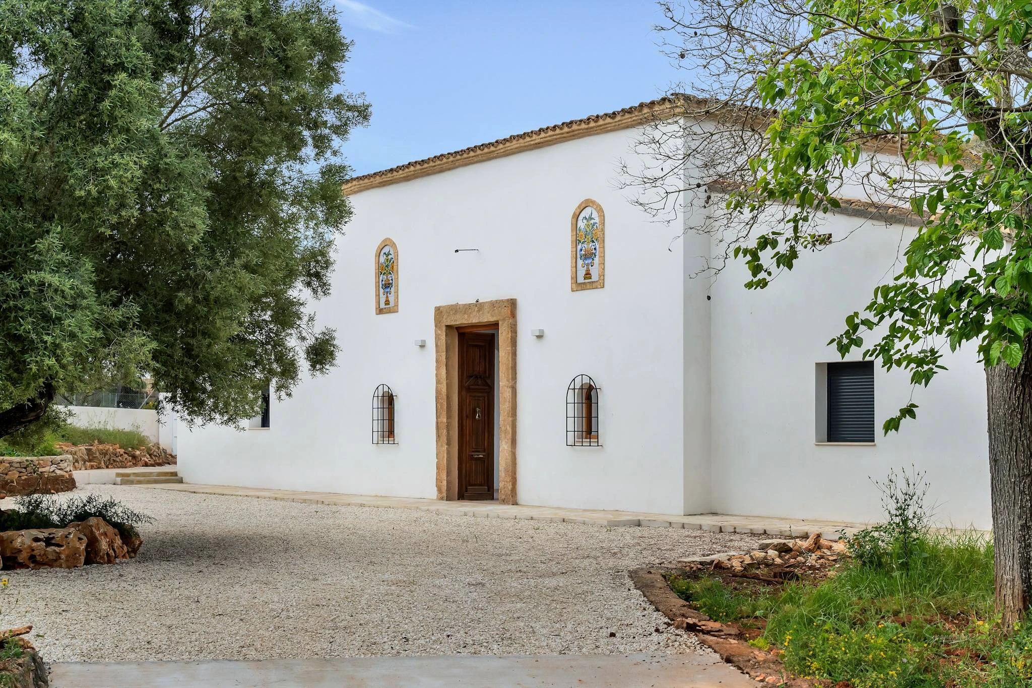 NC6602 - Finca Granadella. Volledig gerenoveerde finca op een ruim perceel met binnenplaats.