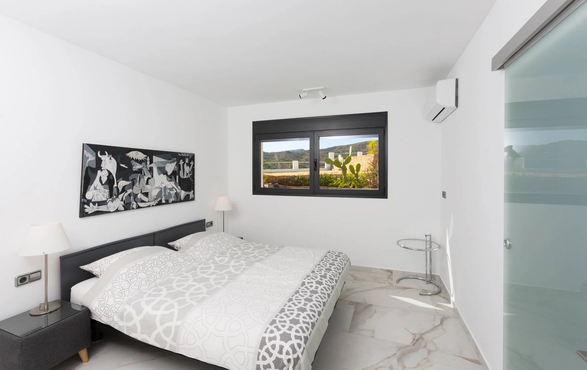 Villa Bernia. Un paraíso en la montaña con vistas al mar en venta en Benissa.