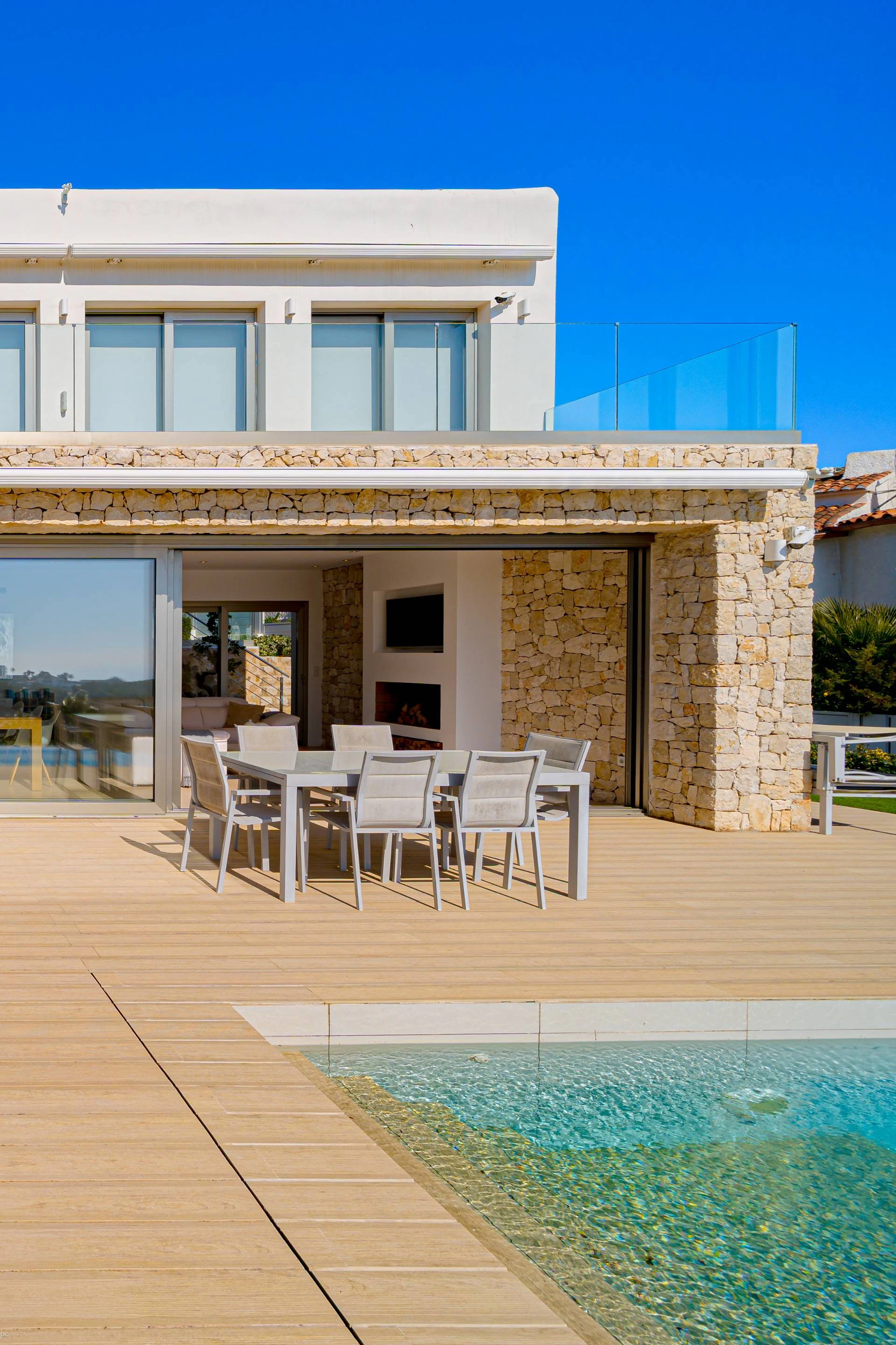 NC6713 - Villa Marian, moderne villa met zeezicht te koop in Javea, Balcon al Mar