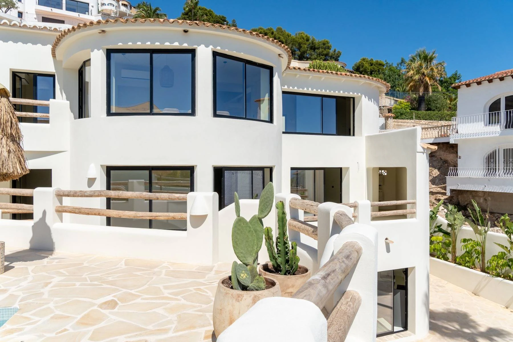 NC6650 - Luxe villa met zeezicht te koop in Benissa