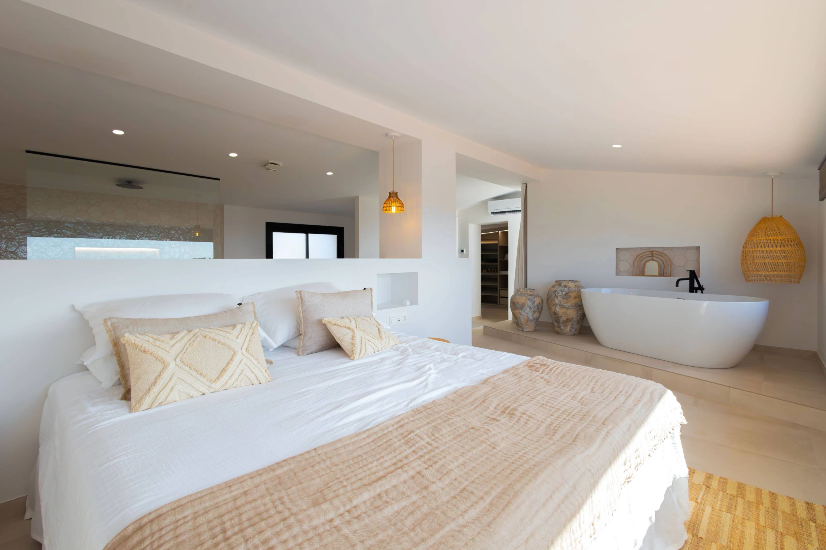 NC6655 - Villa Siesta. Onlangs gerenoveerde villa te koop in Javea met uitzicht op zee.