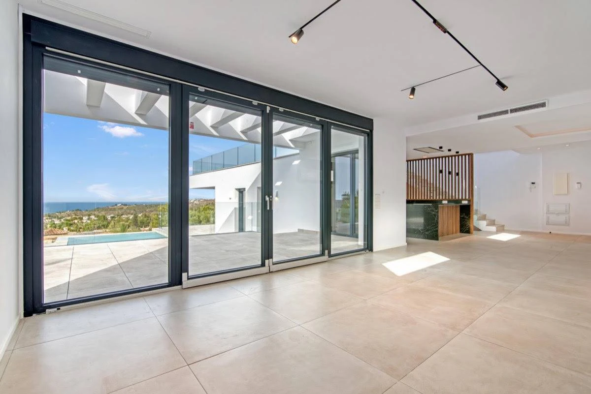 NC6636 - Villa Montgomar - Indrukwekkende nieuwe luxe villa te koop in Denia met uitzicht op zee en klaar om van te genieten!