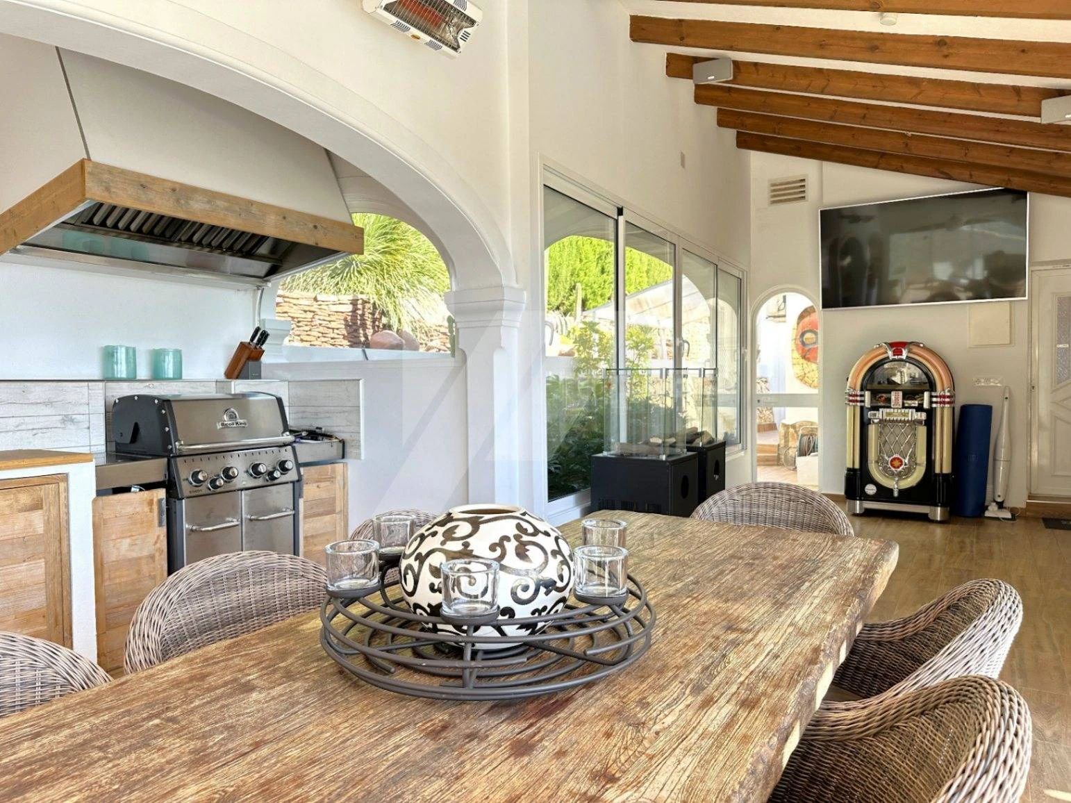 Villa Mirador. Villa en venta en Moraira con vistas panorámicas al mar.