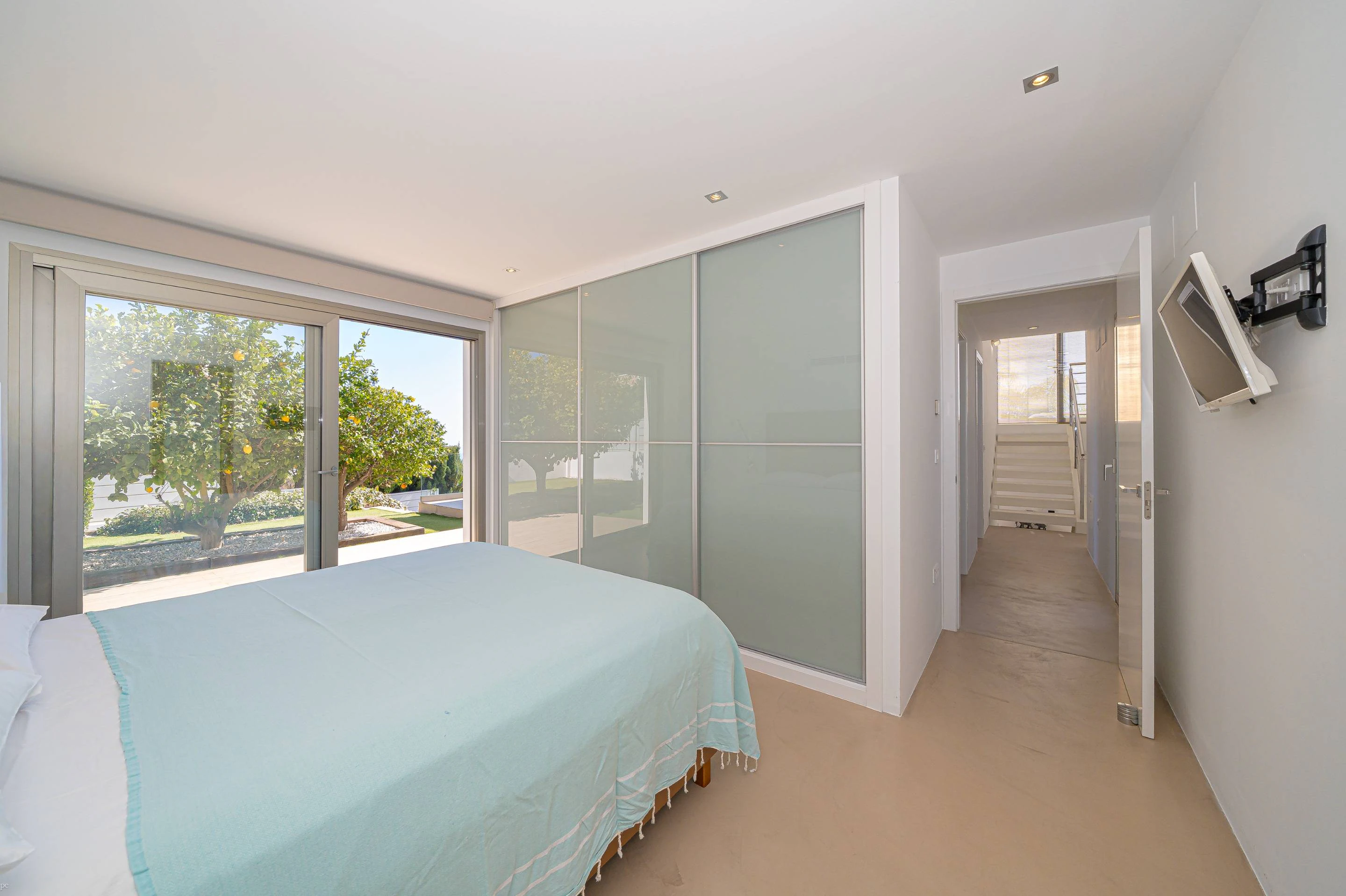 NC6713 - Villa Marian, moderne villa met zeezicht te koop in Javea, Balcon al Mar