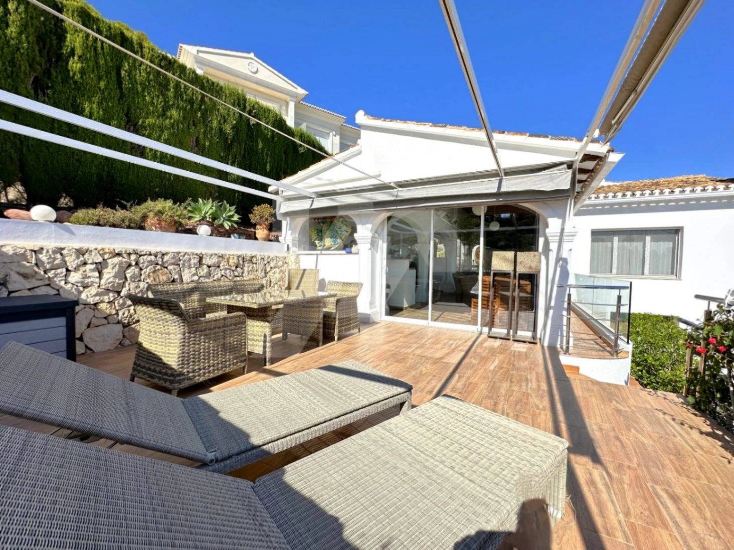 Villa Mirador. Villa en venta en Moraira con vistas panorámicas al mar.