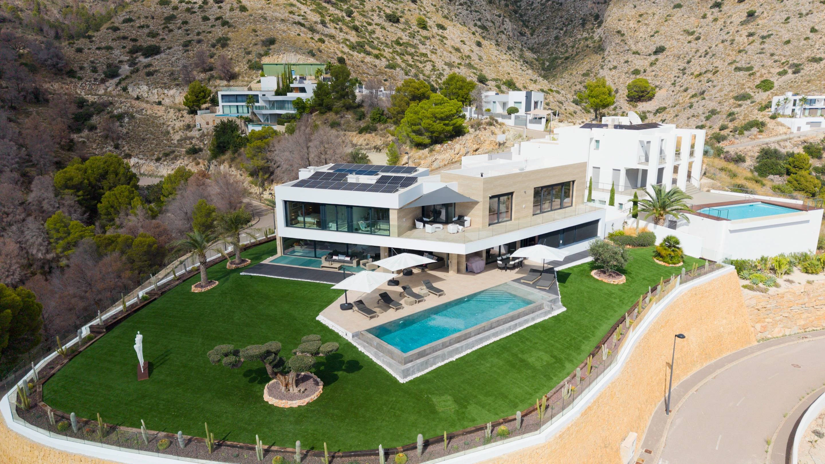 NC6658 - Villa Luna. Luxe woning te koop in Altea met panoramisch uitzicht.
