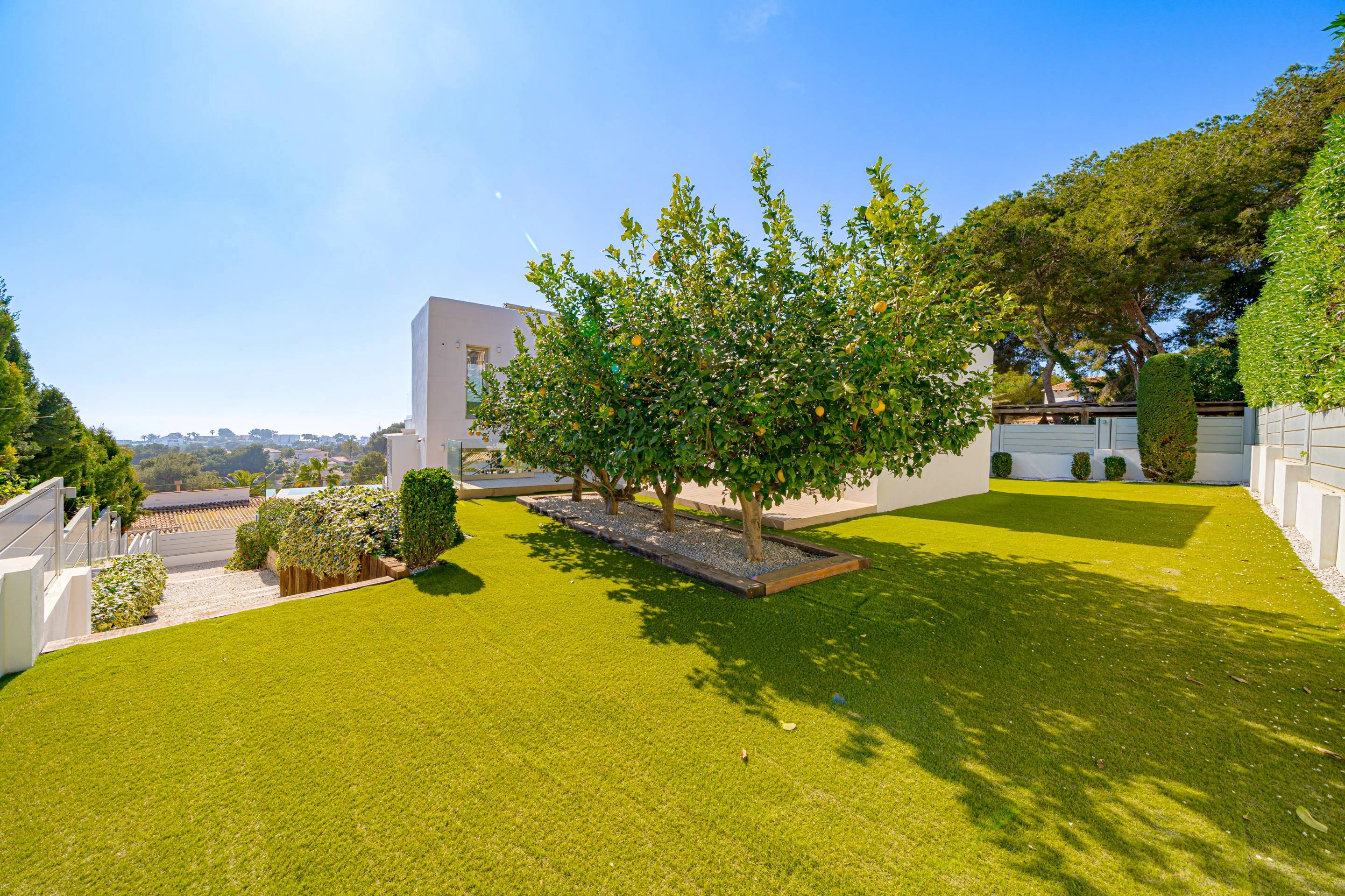 NC6713 - Villa Marian, moderne villa met zeezicht te koop in Javea, Balcon al Mar