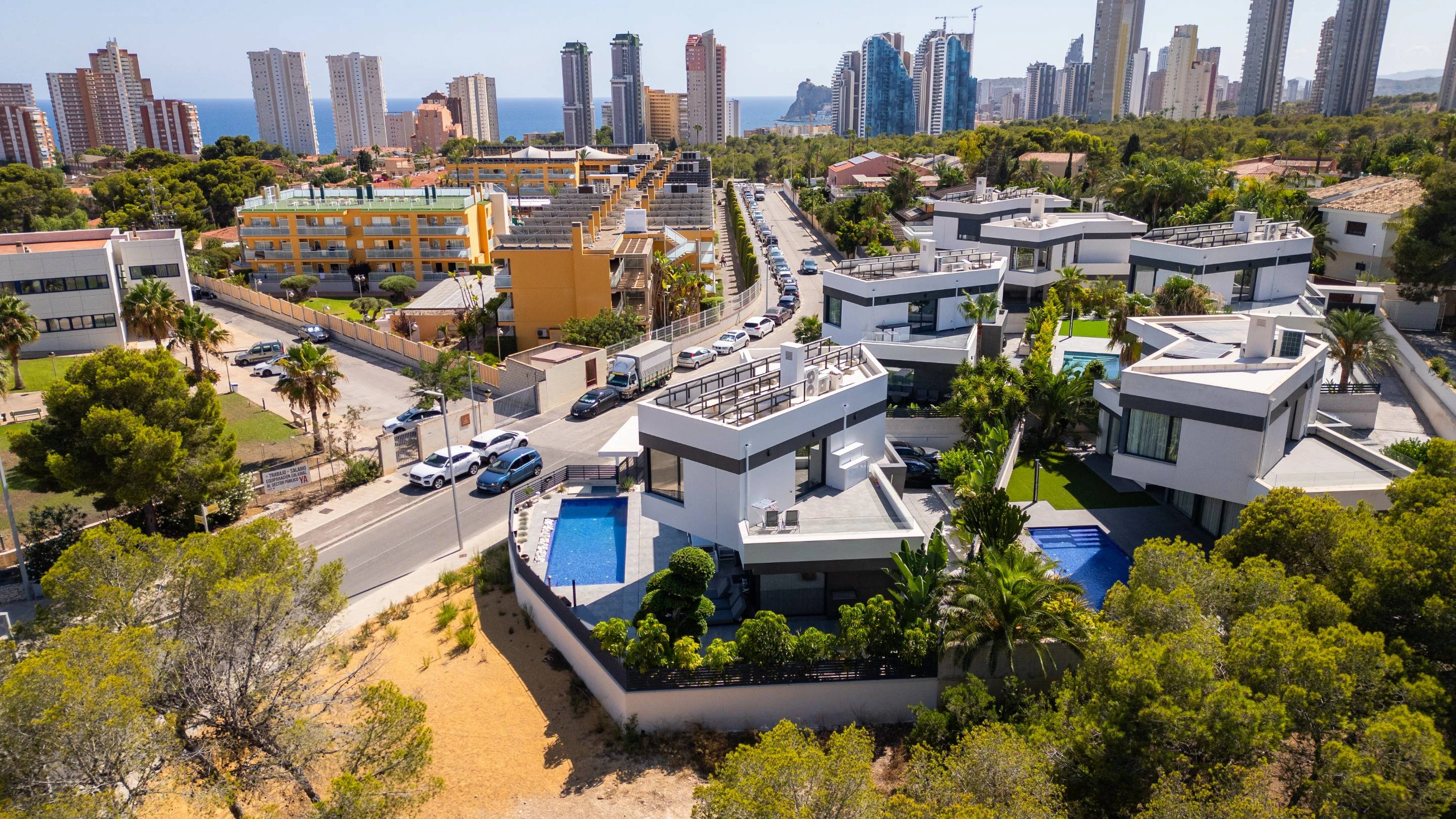 NC6659 - Villa Lisboa. Modern luxury villa in the center of Benidorm