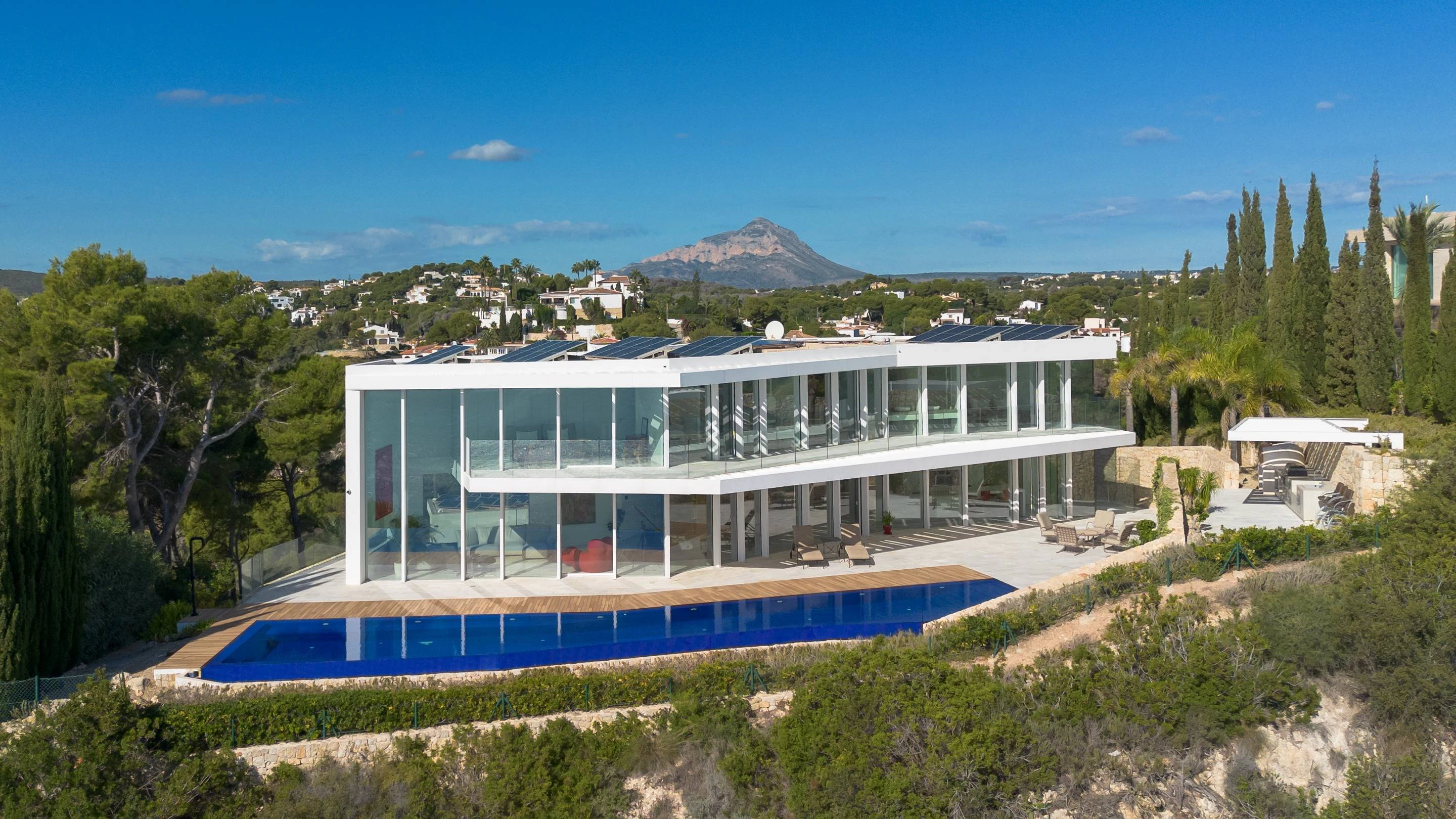 NC6675 - Villa Ambolo. Luxe villa aan de kust te koop in Jávea.