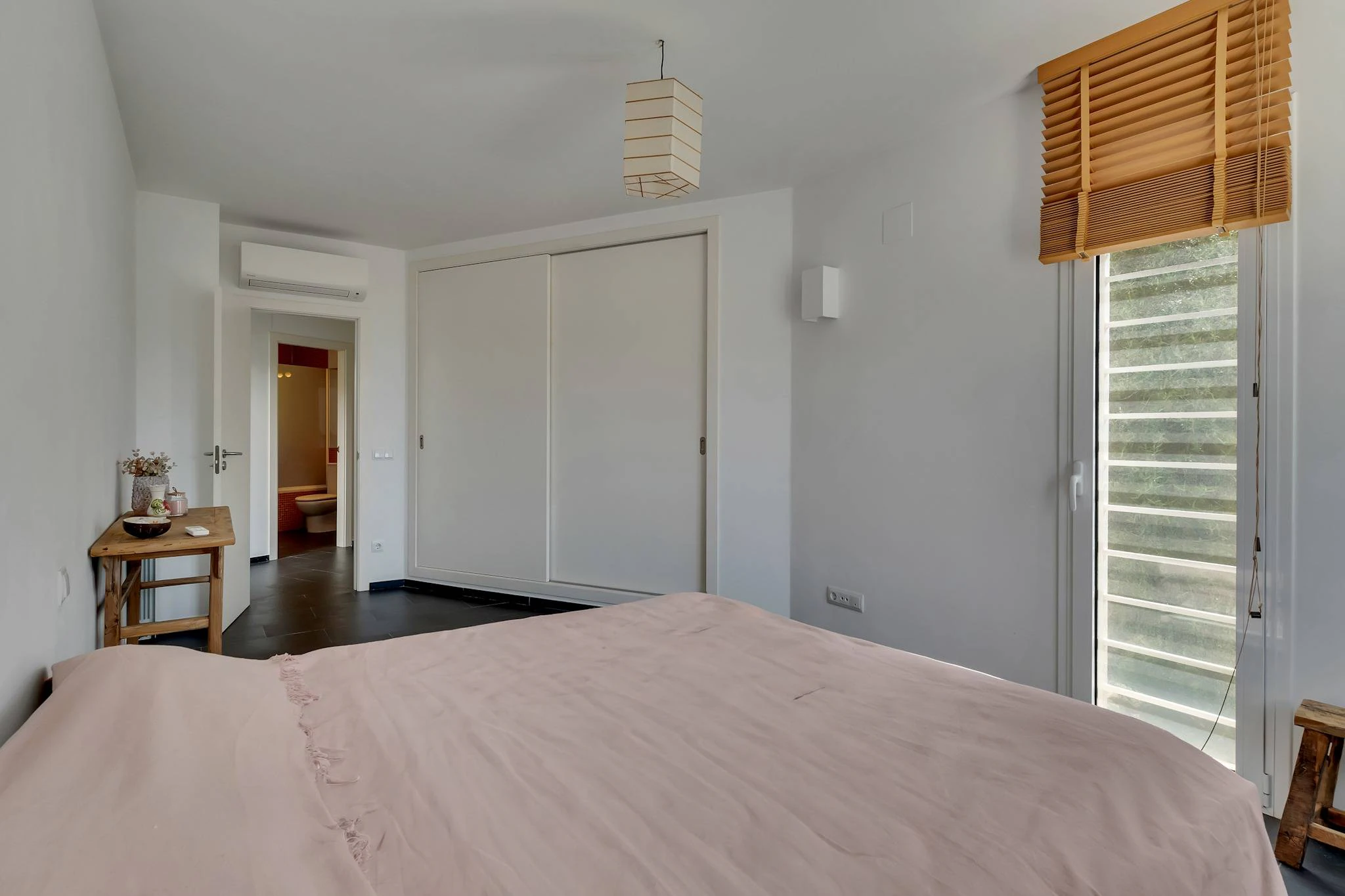 Villa Lucia. Villa moderna en venta a poca distancia de la playa de Portet.