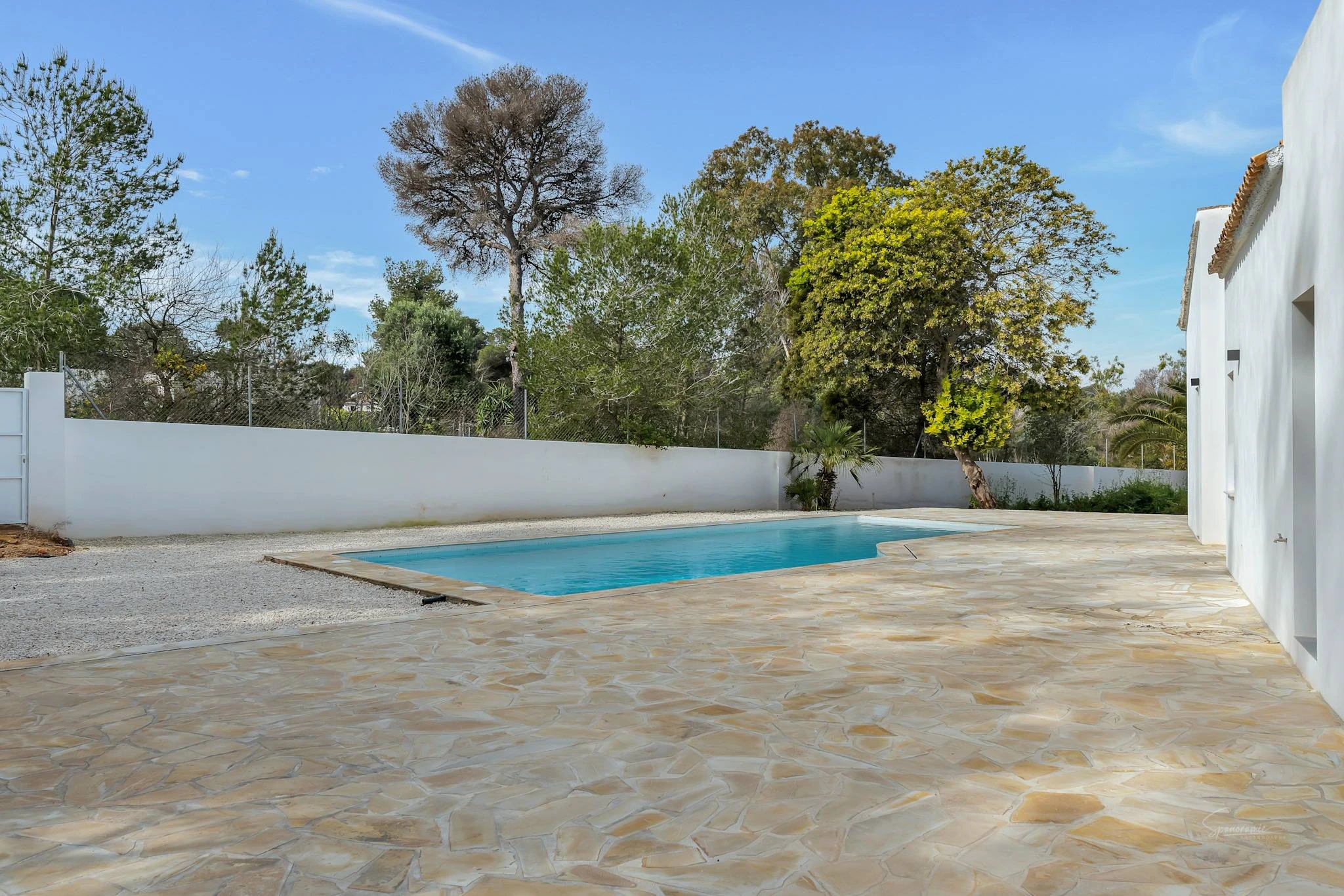 NC6602 - Finca Granadella. Volledig gerenoveerde finca op een ruim perceel met binnenplaats.