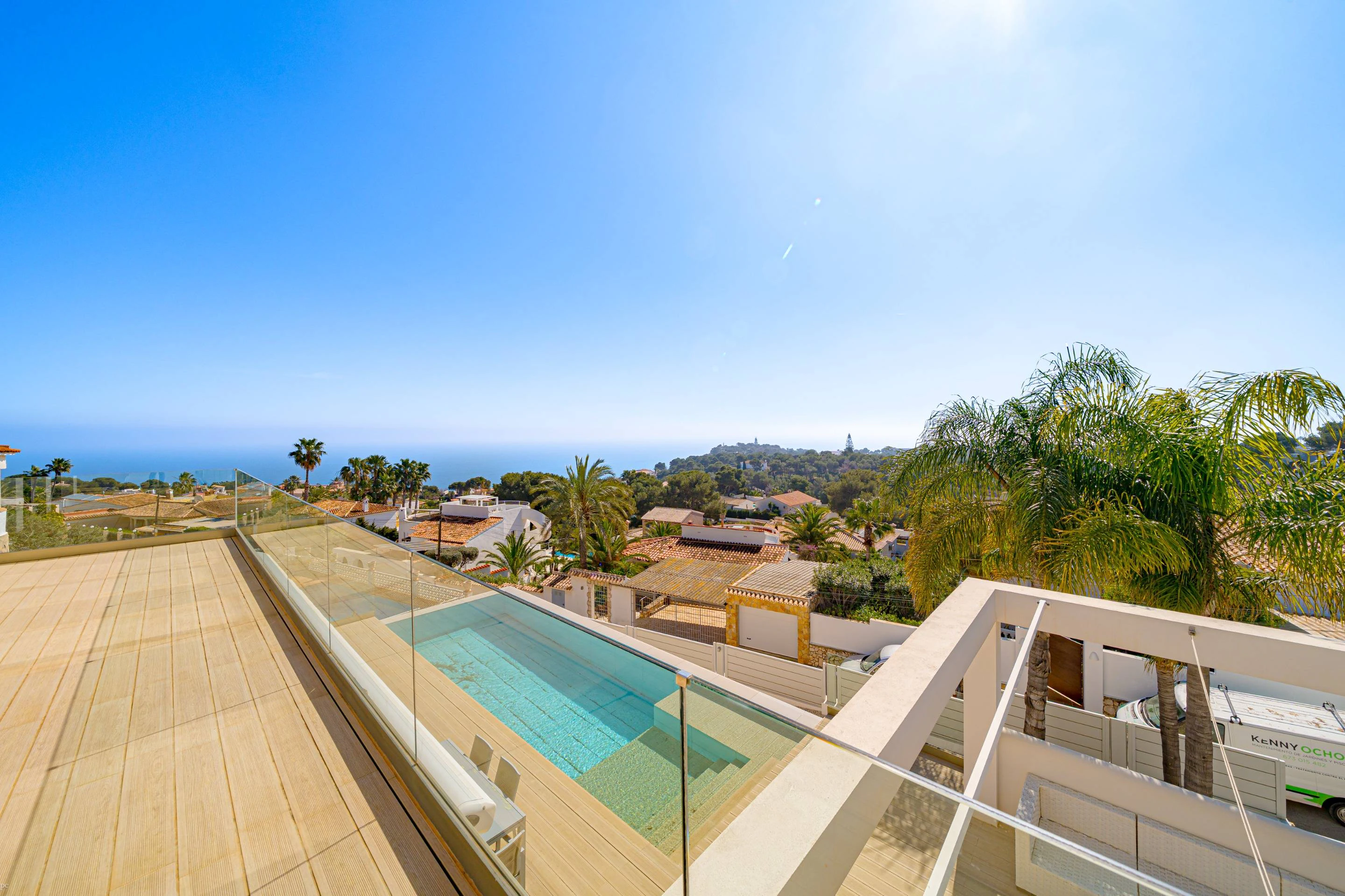 NC6713 - Villa Marian, moderne villa met zeezicht te koop in Javea, Balcon al Mar