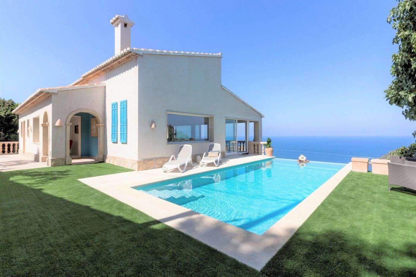 NC6656 - Villa Portichol. Onlangs gerenoveerde villa met panoramisch zeezicht te koop in Javea.