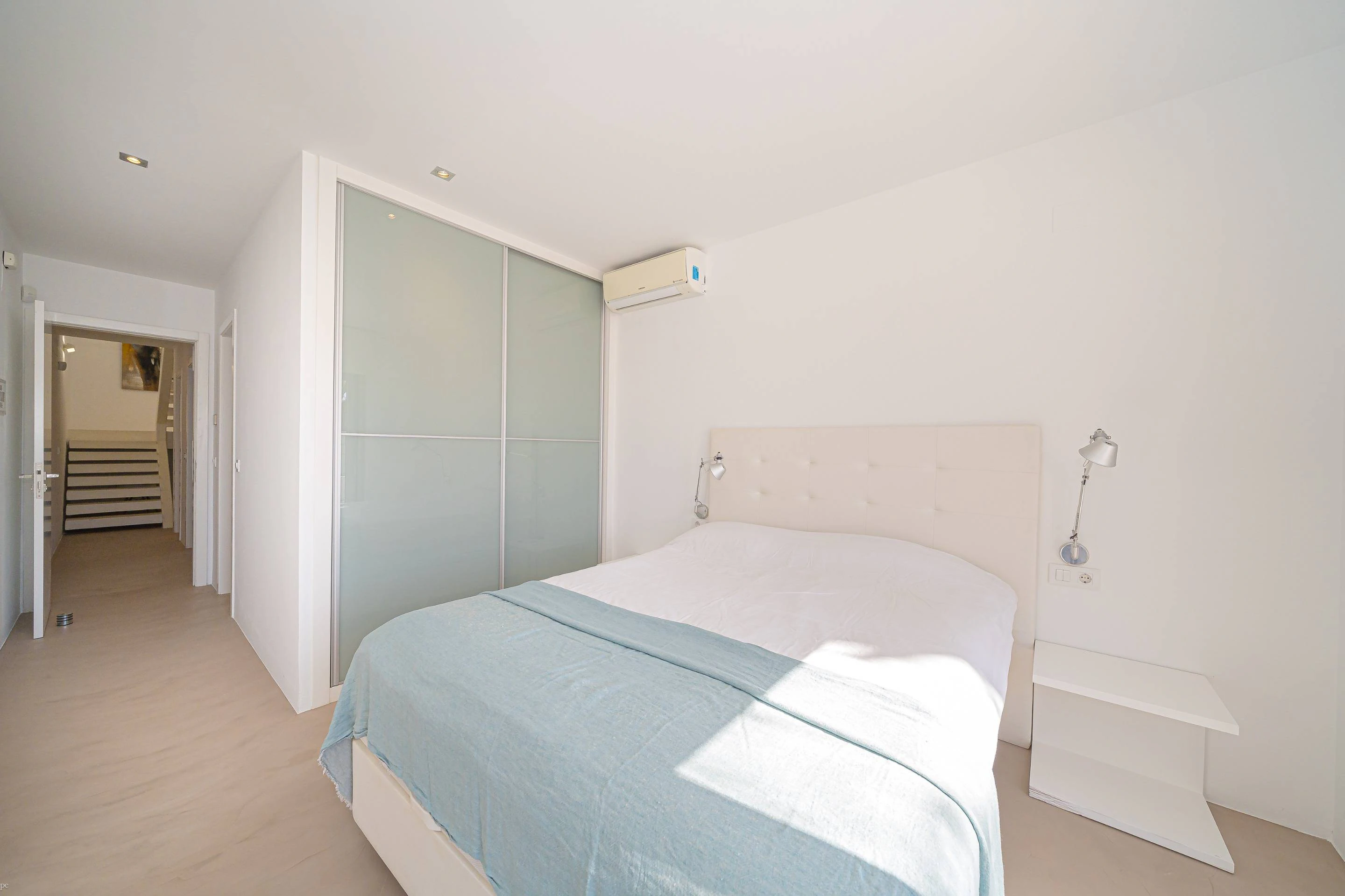 NC6713 - Villa Marian, moderne villa met zeezicht te koop in Javea, Balcon al Mar