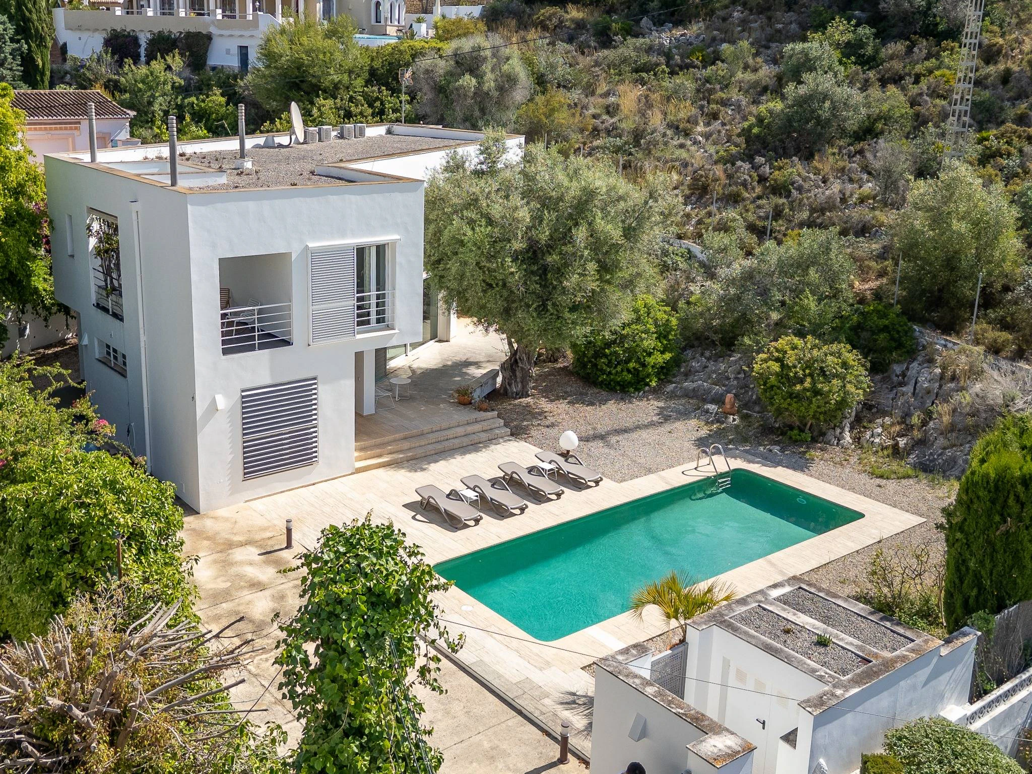 Villa Lucia. Villa moderna en venta a poca distancia de la playa de Portet.