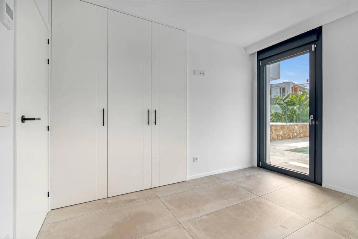 NC6636 - Villa Montgomar - Indrukwekkende nieuwe luxe villa te koop in Denia met uitzicht op zee en klaar om van te genieten!