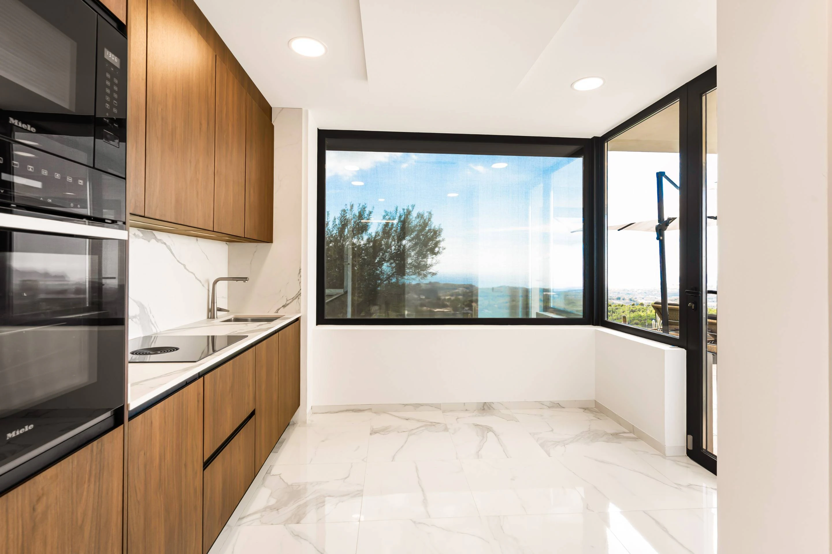 NC6658 - Villa Luna. Luxe woning te koop in Altea met panoramisch uitzicht.