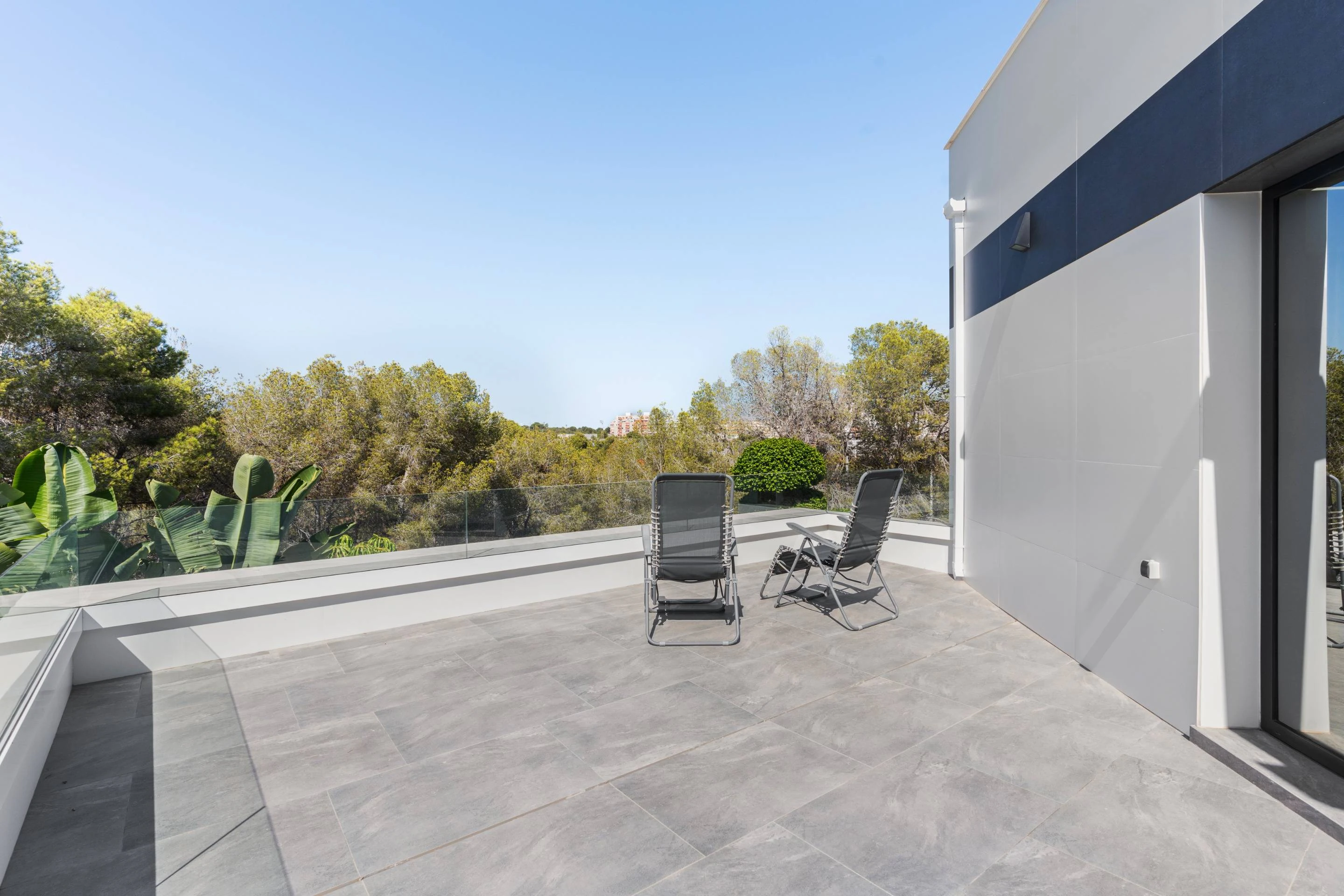 NC6659 - Villa Lisboa. Modern luxury villa in the center of Benidorm