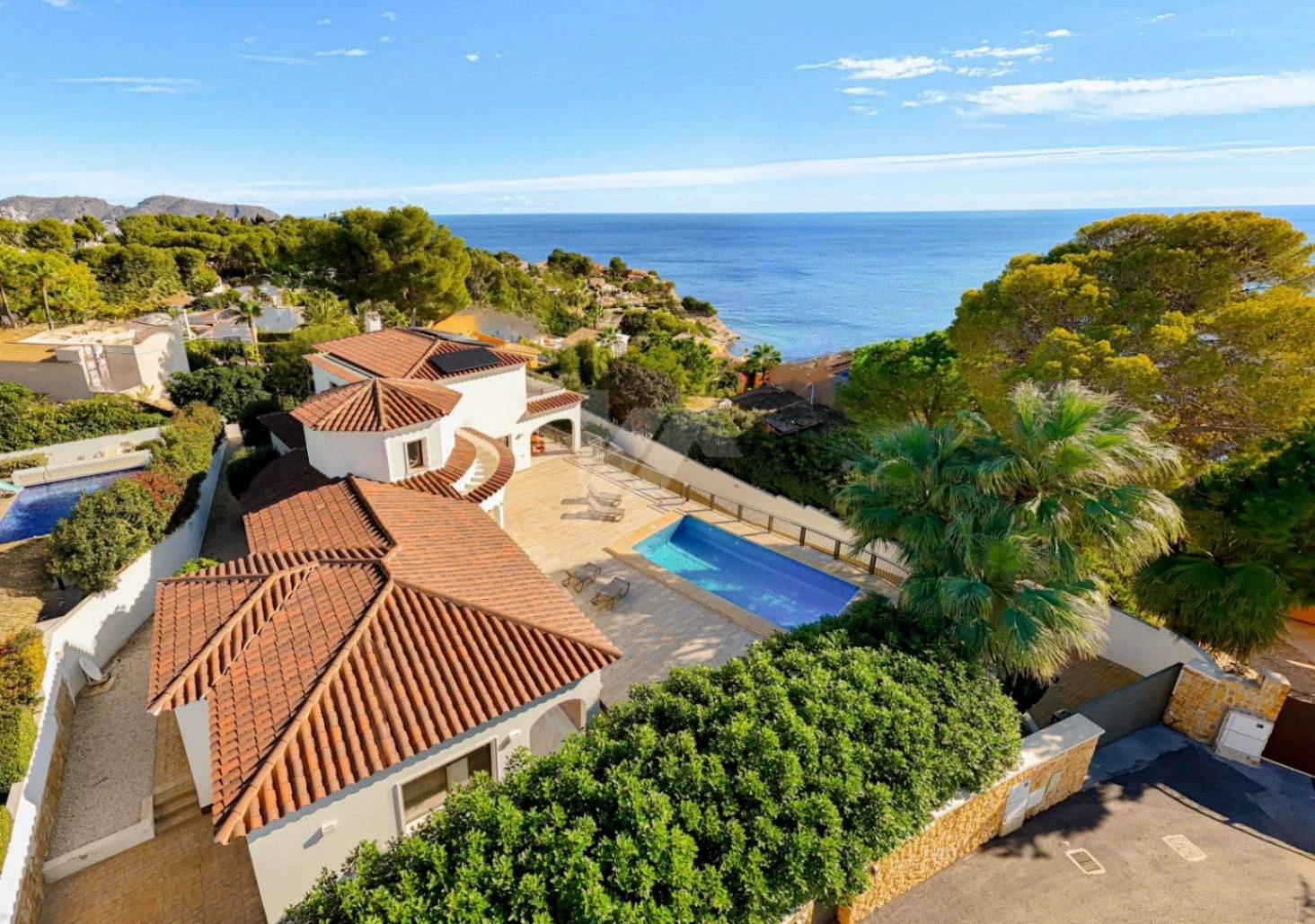 NC6687 - Villa Estrella. Exclusieve villa op de tweede lijn te koop in Moraira met uitzicht op zee.