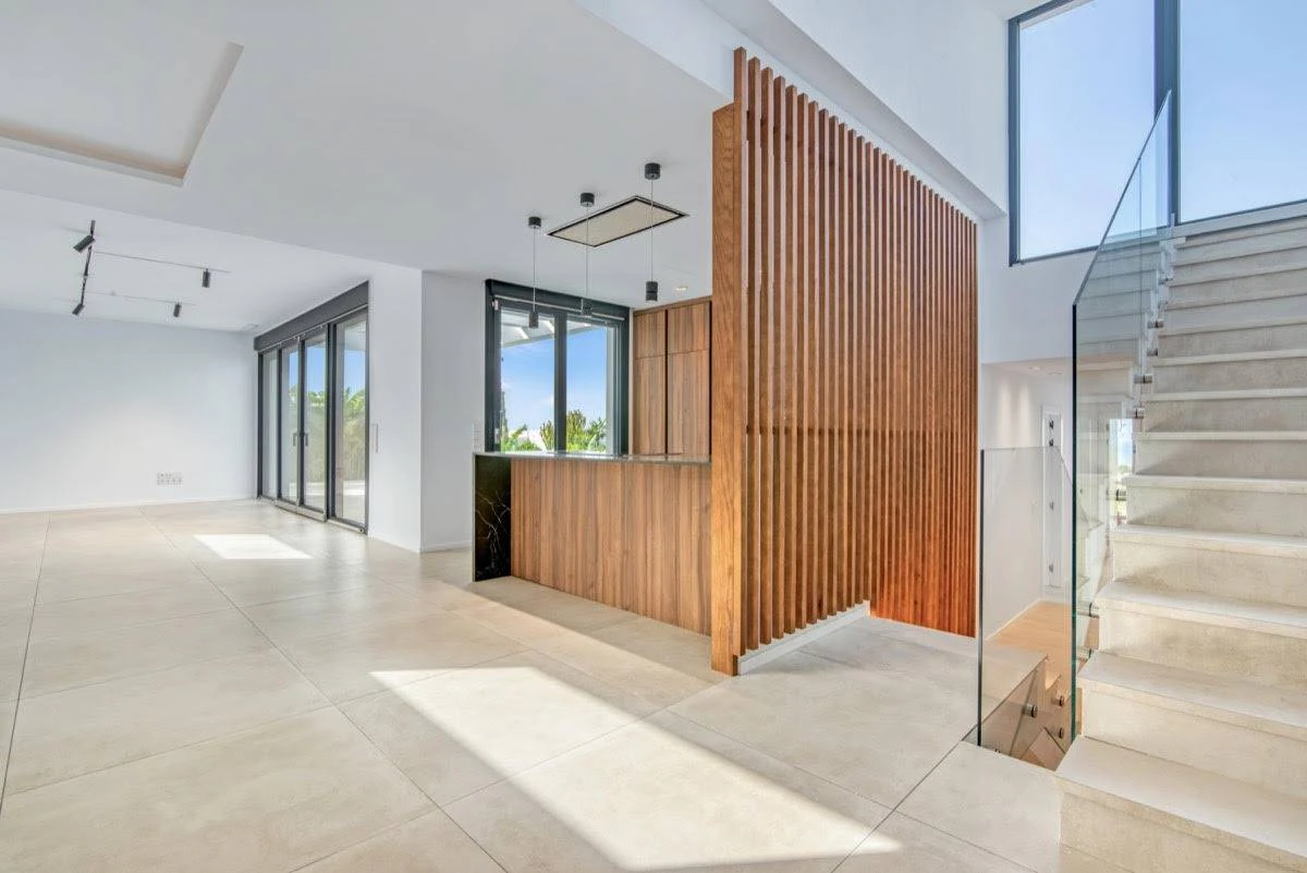 NC6636 - Villa Montgomar - Indrukwekkende nieuwe luxe villa te koop in Denia met uitzicht op zee en klaar om van te genieten!